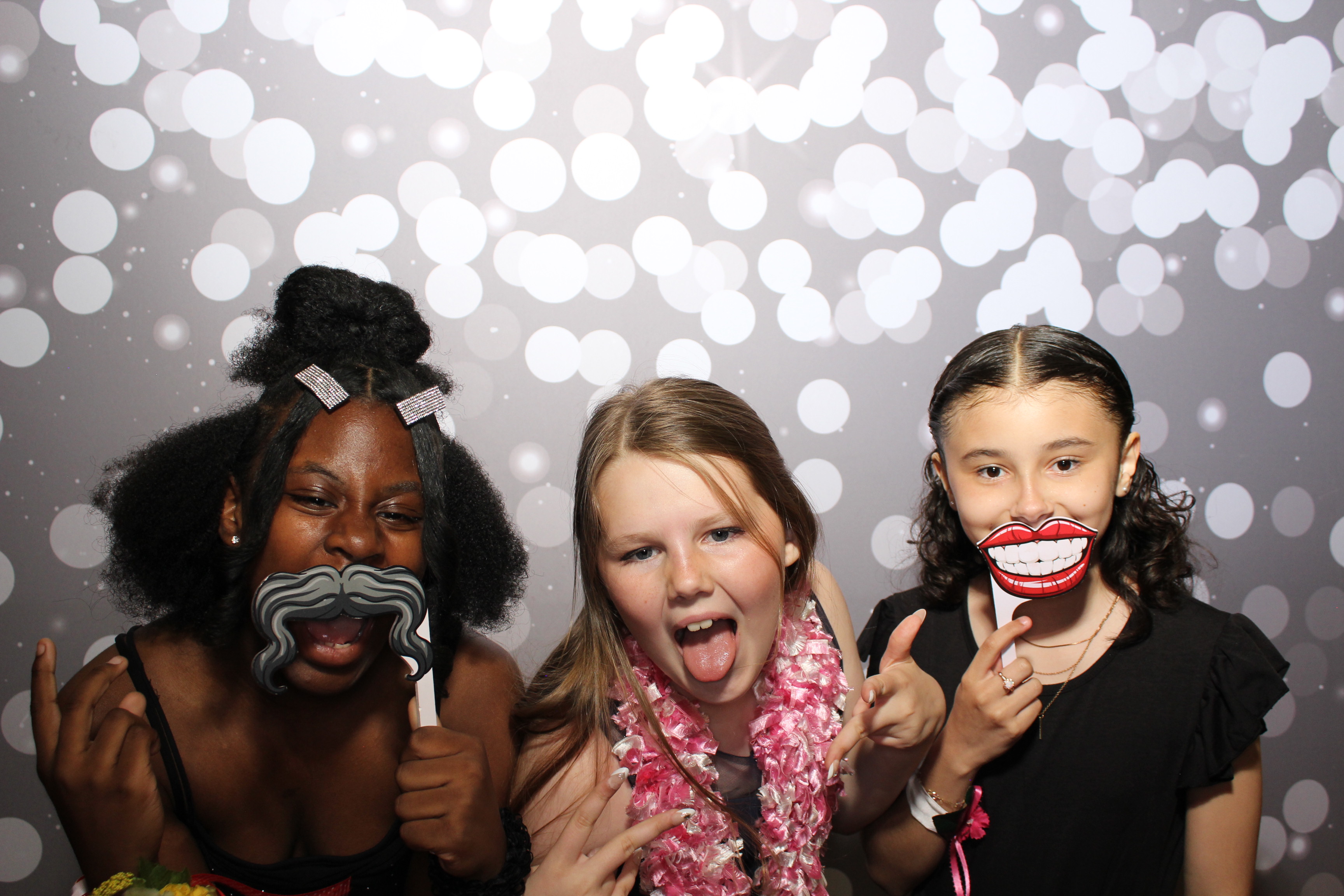 6th District Prom | View more photos from the event at gallery.photoboothcincy.com/u/PhotoBoothCincy/6th-District-Prom-0