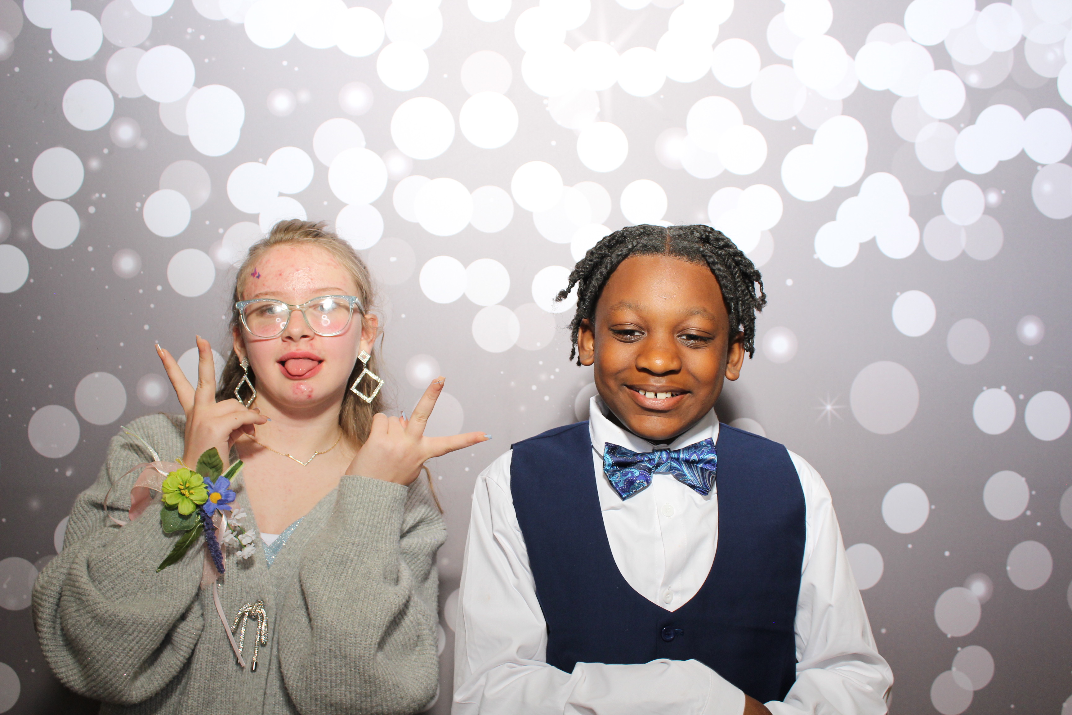 6th District Prom | View more photos from the event at gallery.photoboothcincy.com/u/PhotoBoothCincy/6th-District-Prom-0