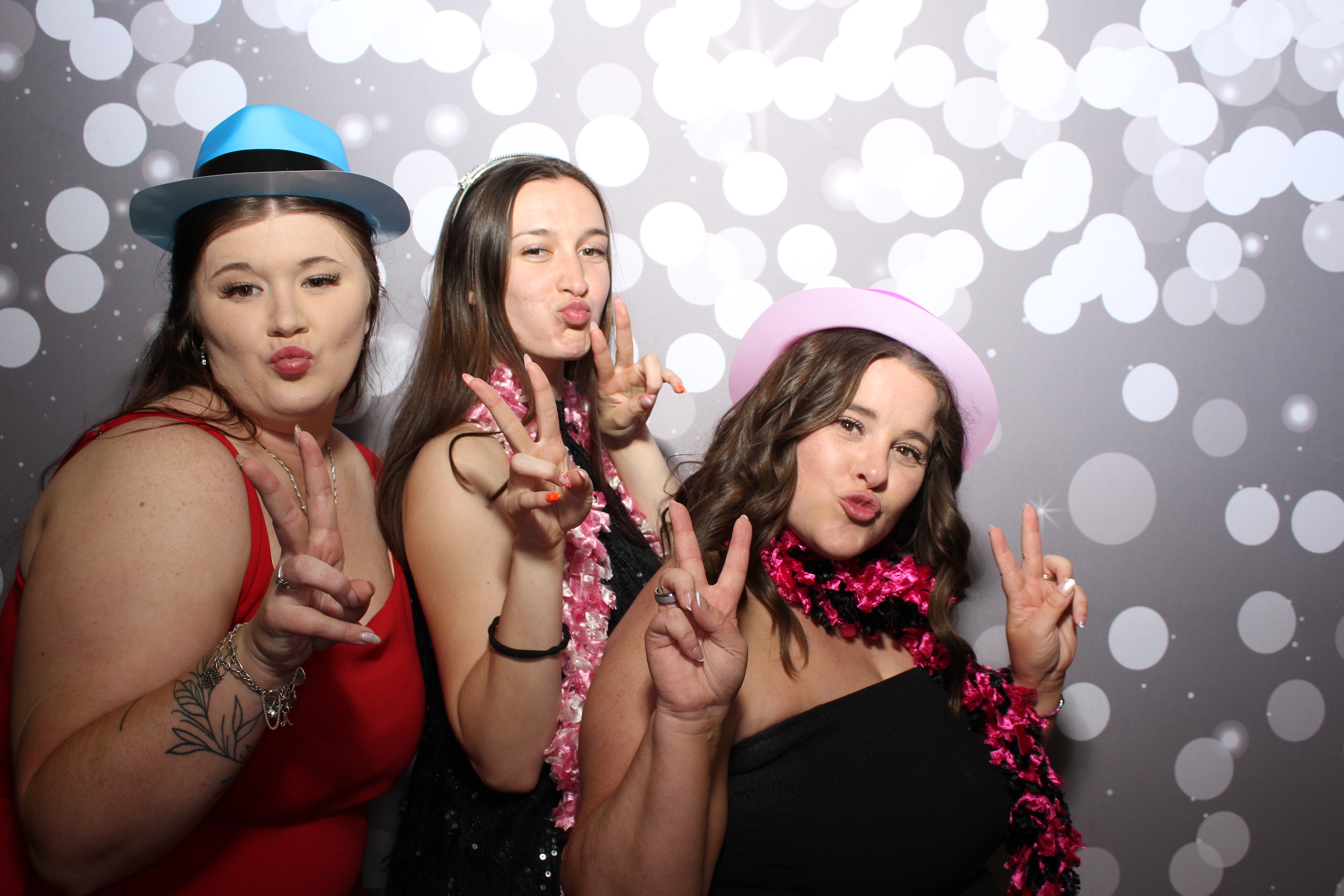 6th District Prom | View more photos from the event at gallery.photoboothcincy.com/u/PhotoBoothCincy/6th-District-Prom-0