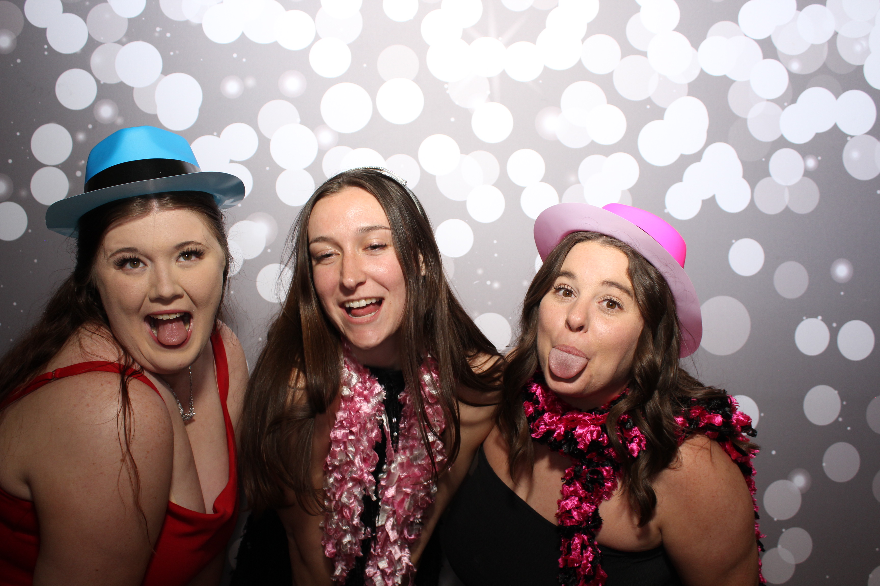 6th District Prom | View more photos from the event at gallery.photoboothcincy.com/u/PhotoBoothCincy/6th-District-Prom-0