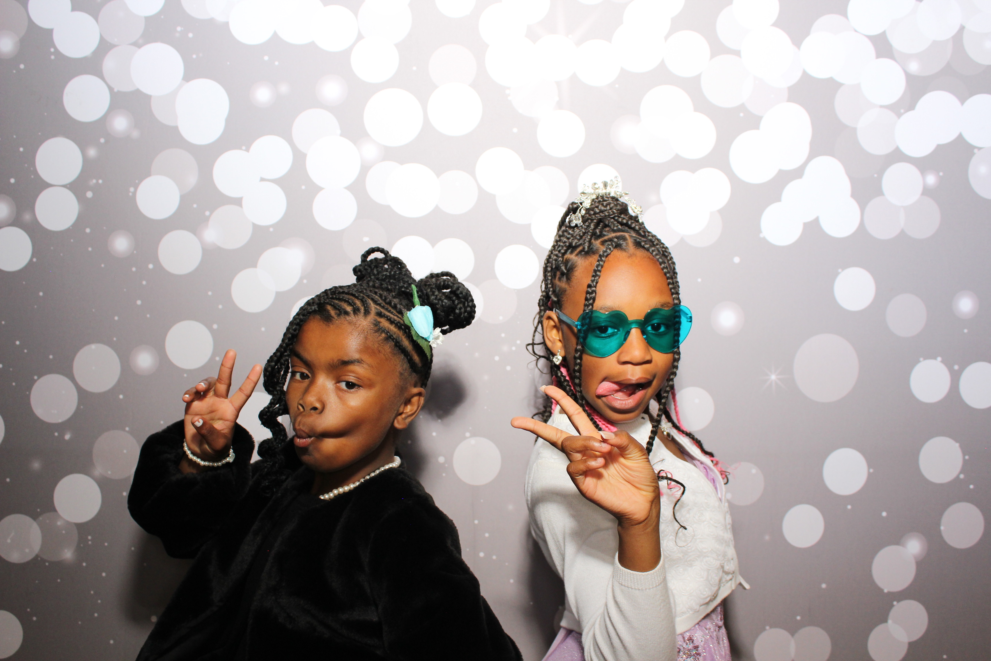 6th District Prom | View more photos from the event at gallery.photoboothcincy.com/u/PhotoBoothCincy/6th-District-Prom-0