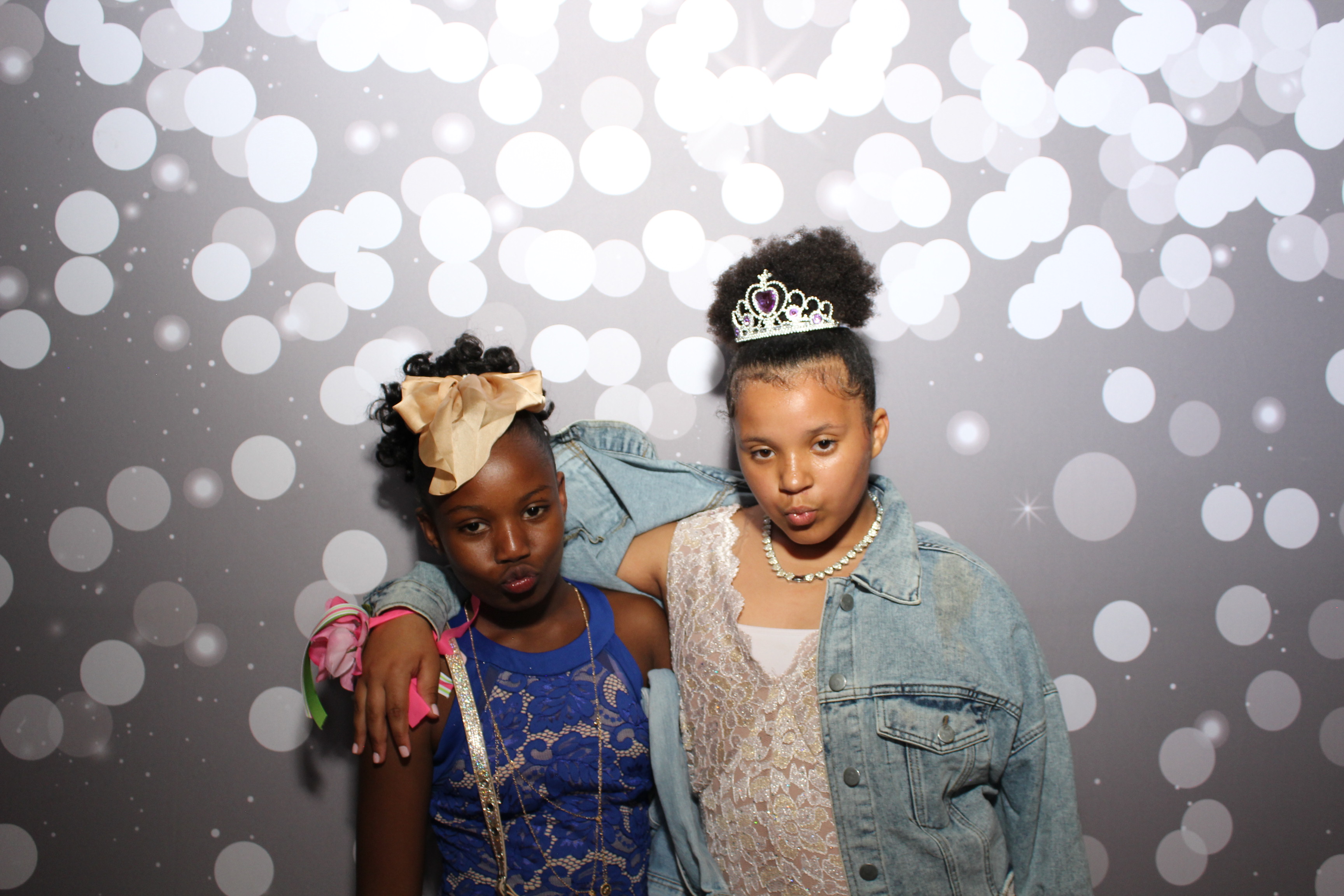 6th District Prom | View more photos from the event at gallery.photoboothcincy.com/u/PhotoBoothCincy/6th-District-Prom-0