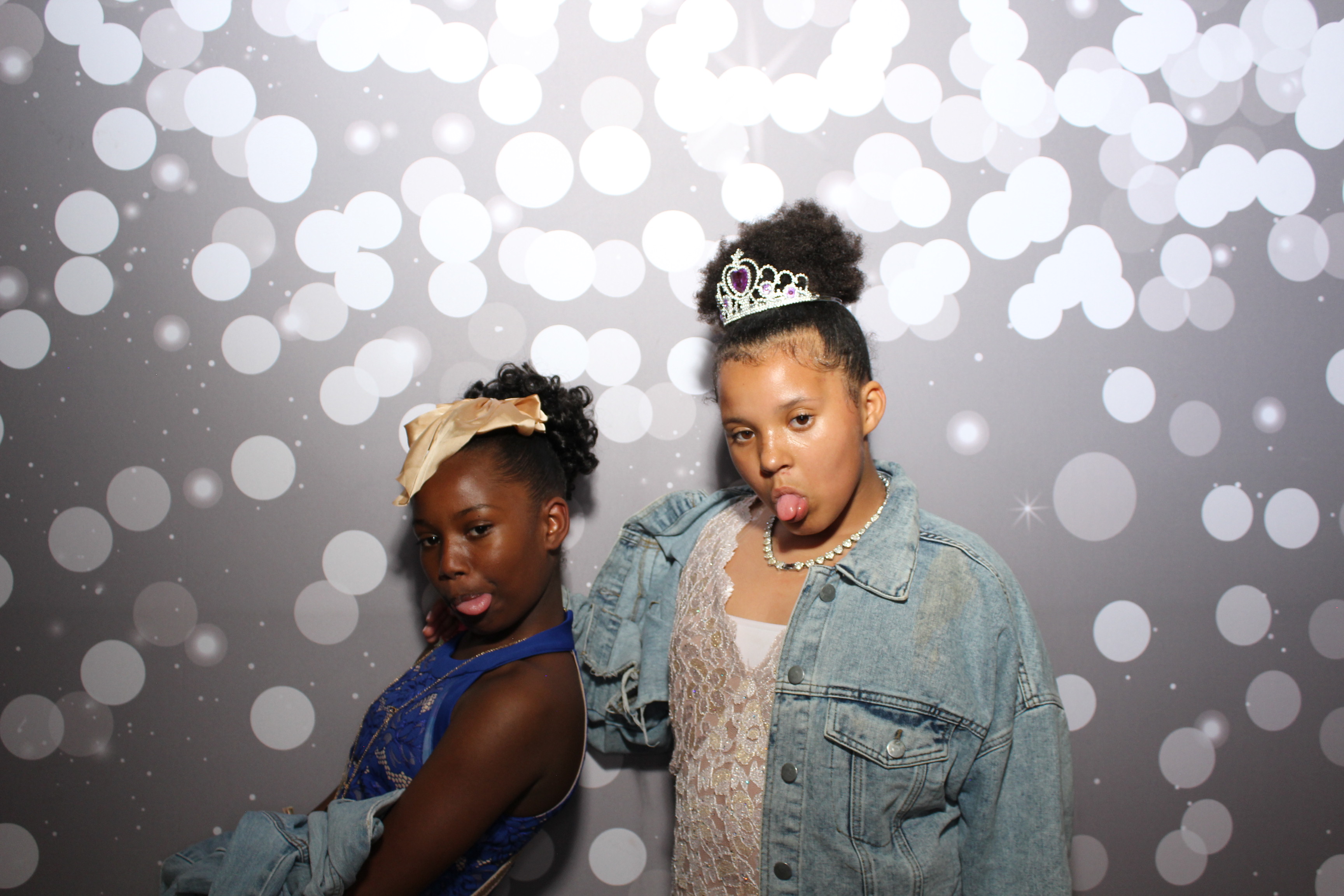 6th District Prom | View more photos from the event at gallery.photoboothcincy.com/u/PhotoBoothCincy/6th-District-Prom-0