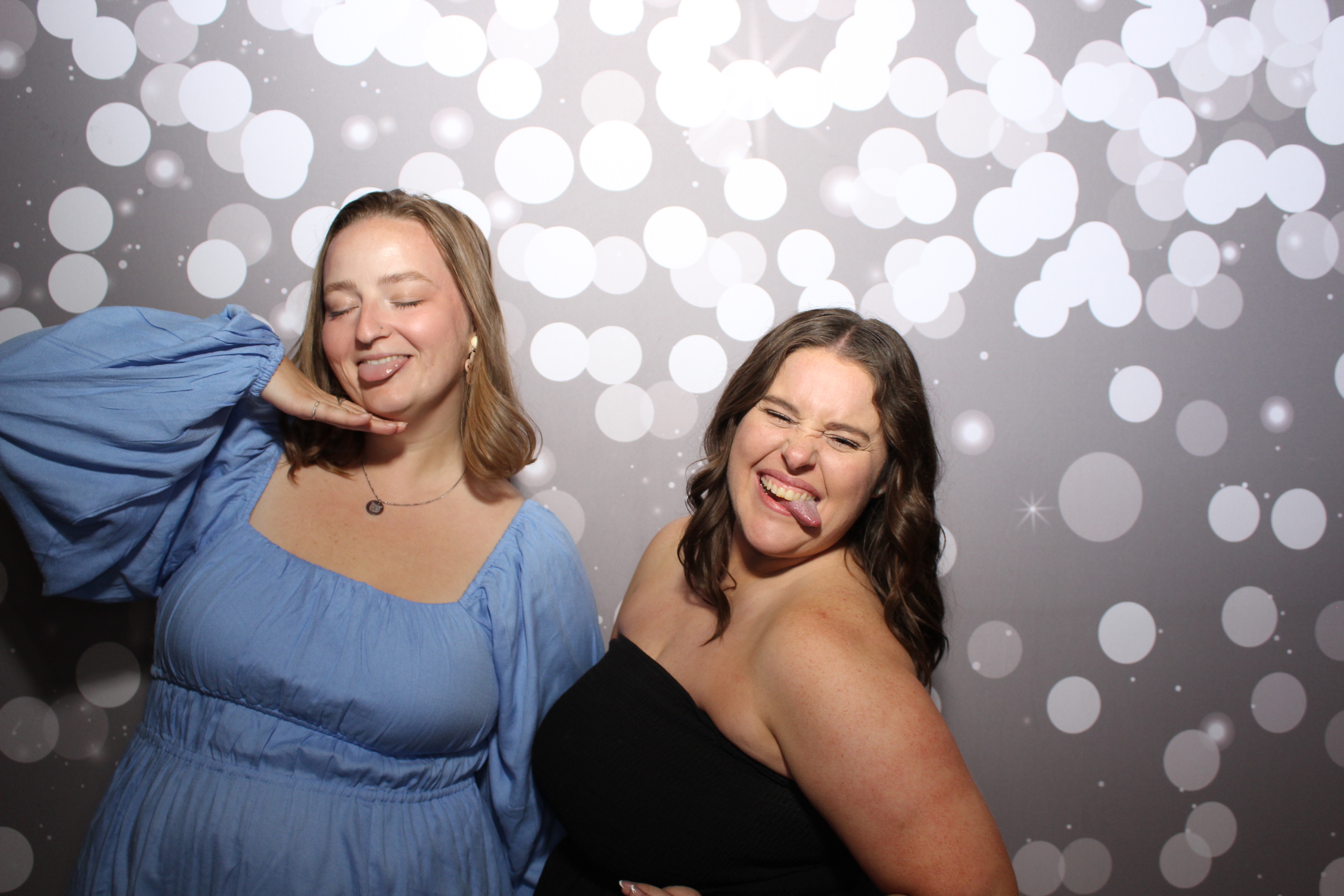 6th District Prom | View more photos from the event at gallery.photoboothcincy.com/u/PhotoBoothCincy/6th-District-Prom-0