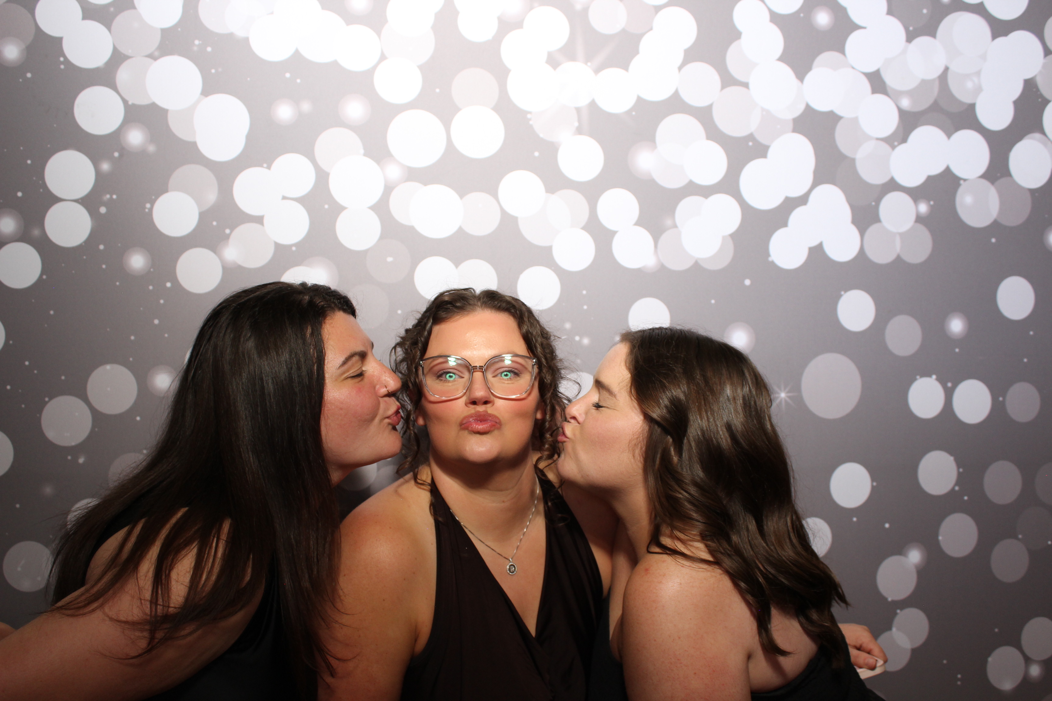 6th District Prom | View more photos from the event at gallery.photoboothcincy.com/u/PhotoBoothCincy/6th-District-Prom-0