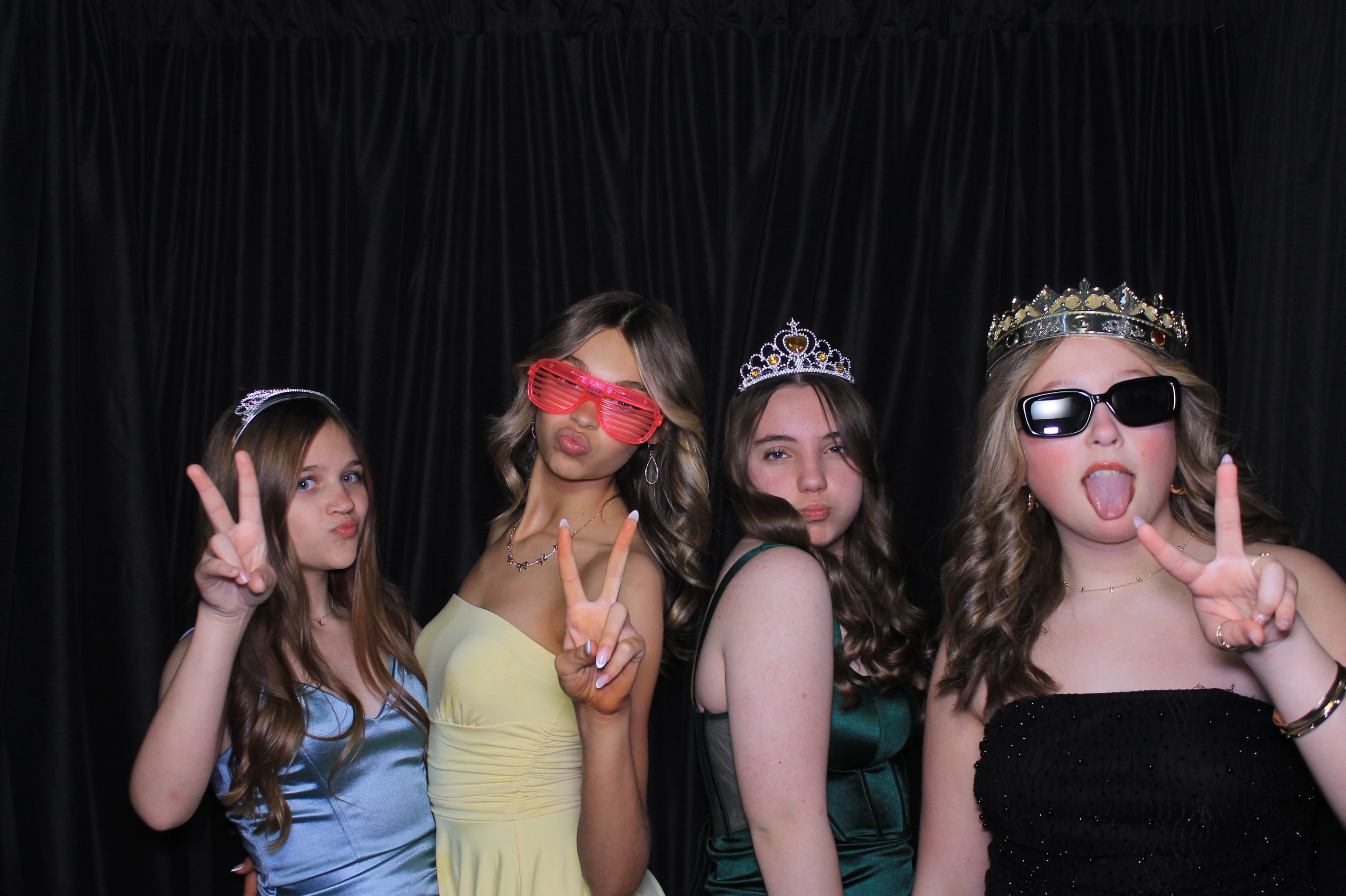 8th Grade Semi-Formal | View more photos from the event at gallery.photoboothcincy.com/u/PhotoBoothCincy/8th-Grade-Semi-Formal