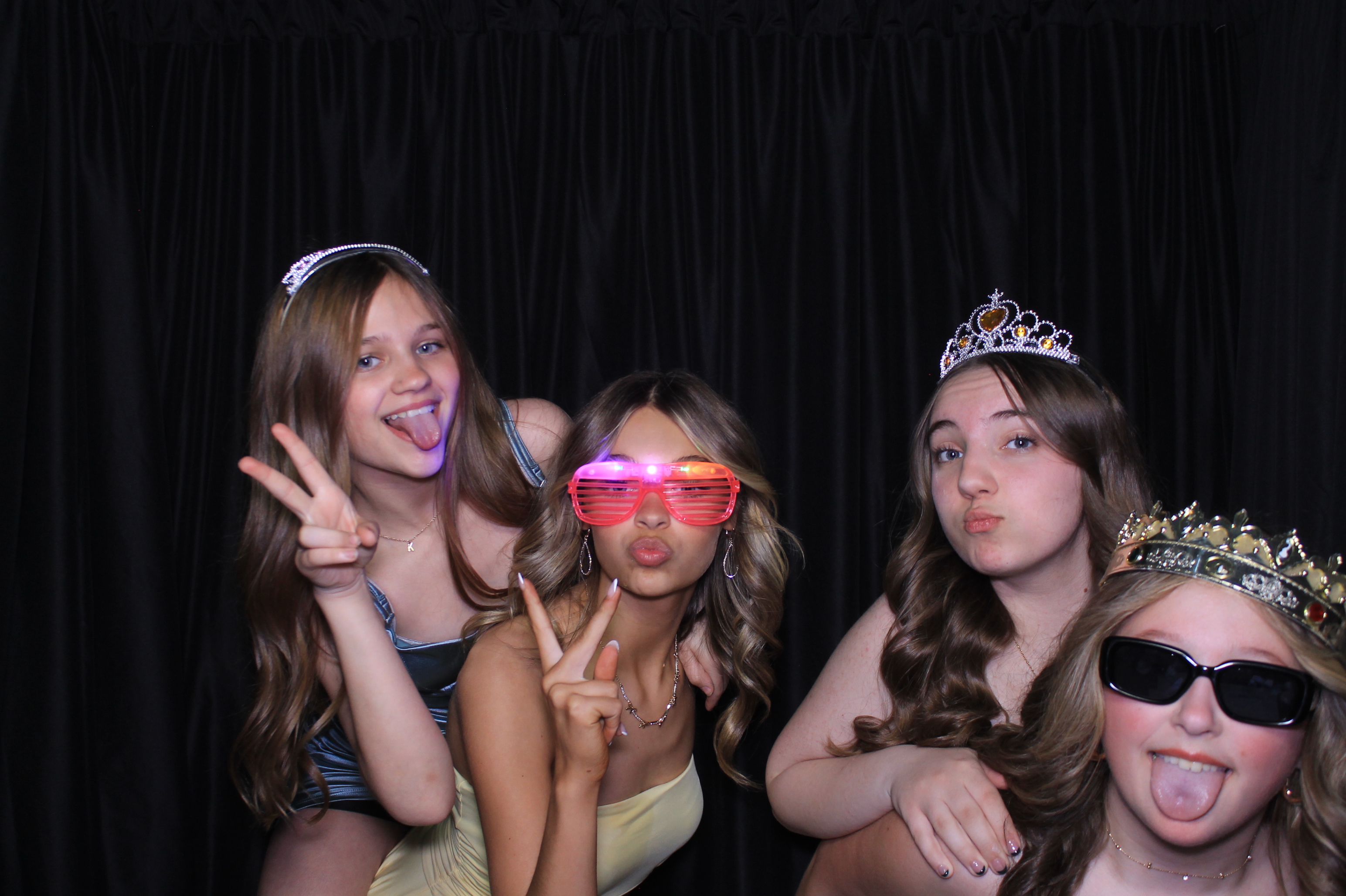 8th Grade Semi-Formal | View more photos from the event at gallery.photoboothcincy.com/u/PhotoBoothCincy/8th-Grade-Semi-Formal