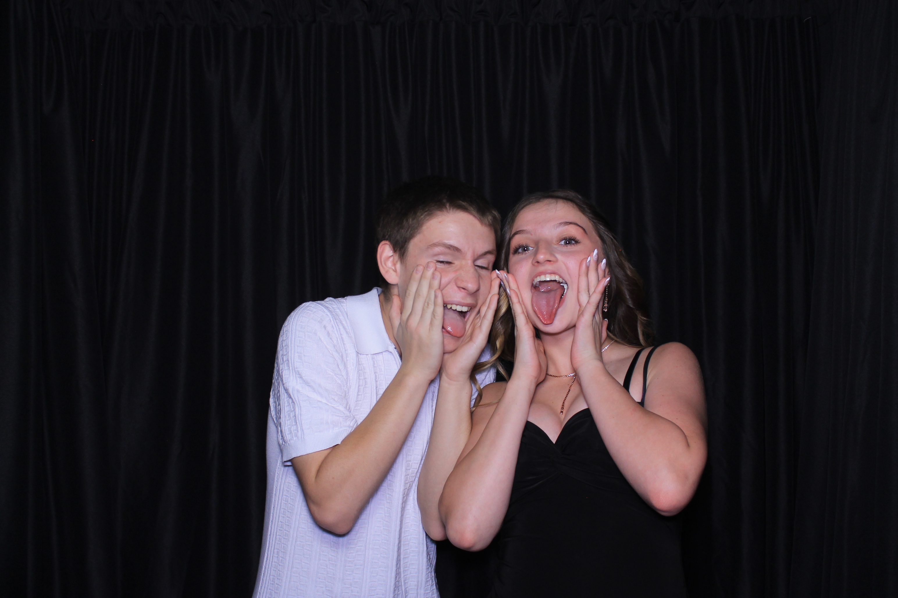 8th Grade Semi-Formal | View more photos from the event at gallery.photoboothcincy.com/u/PhotoBoothCincy/8th-Grade-Semi-Formal