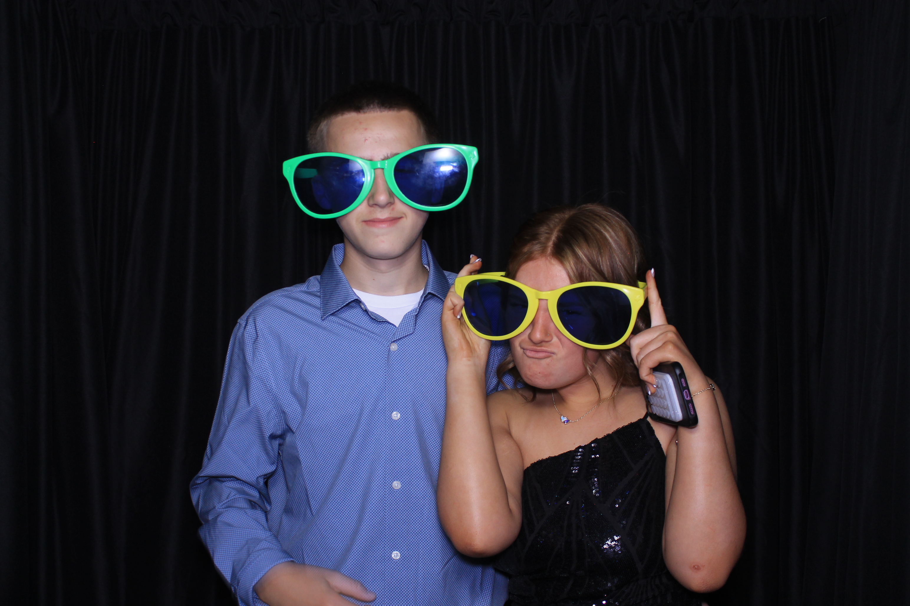 8th Grade Semi-Formal | View more photos from the event at gallery.photoboothcincy.com/u/PhotoBoothCincy/8th-Grade-Semi-Formal