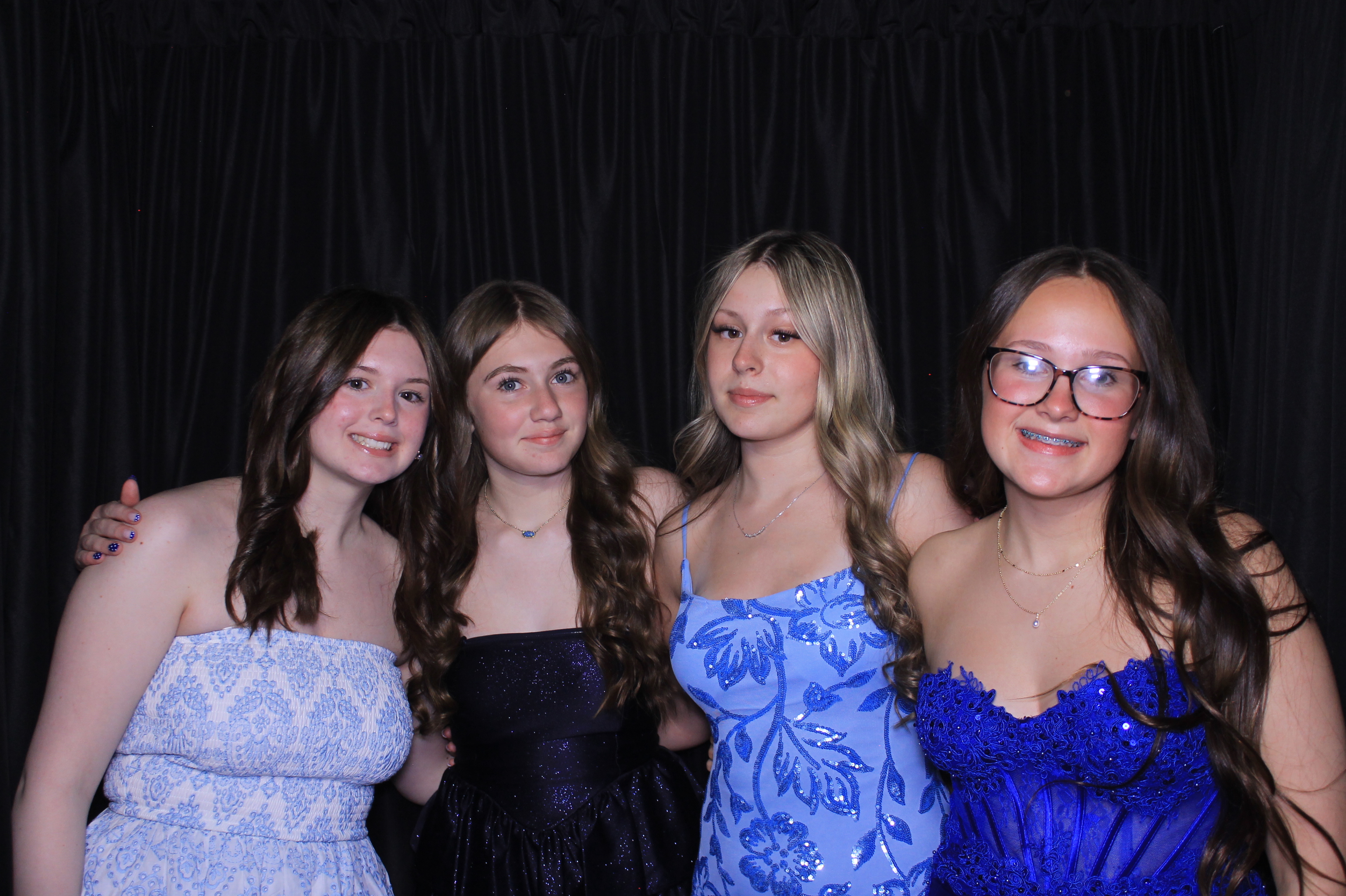 8th Grade Semi-Formal | View more photos from the event at gallery.photoboothcincy.com/u/PhotoBoothCincy/8th-Grade-Semi-Formal