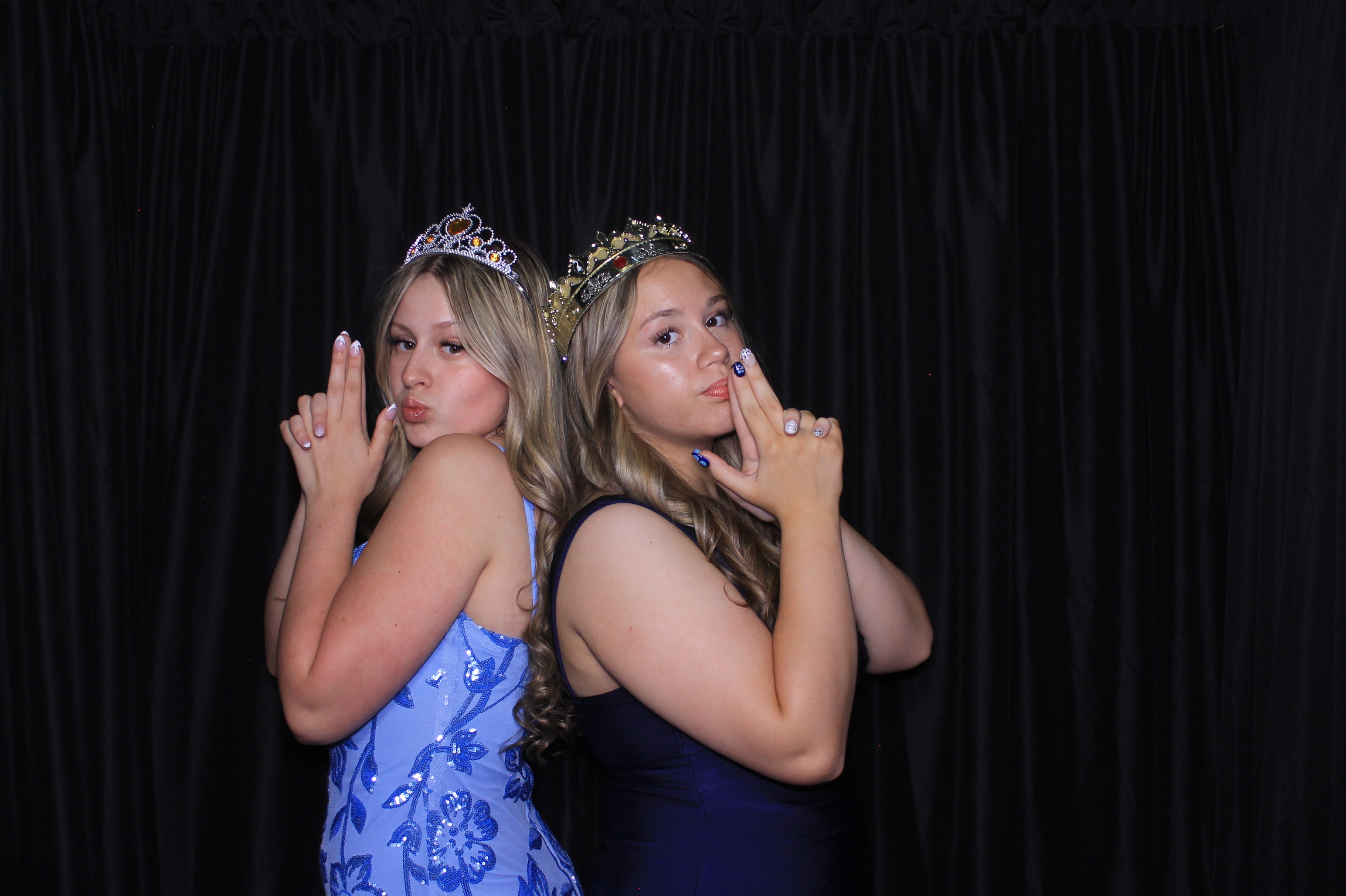 8th Grade Semi-Formal | View more photos from the event at gallery.photoboothcincy.com/u/PhotoBoothCincy/8th-Grade-Semi-Formal