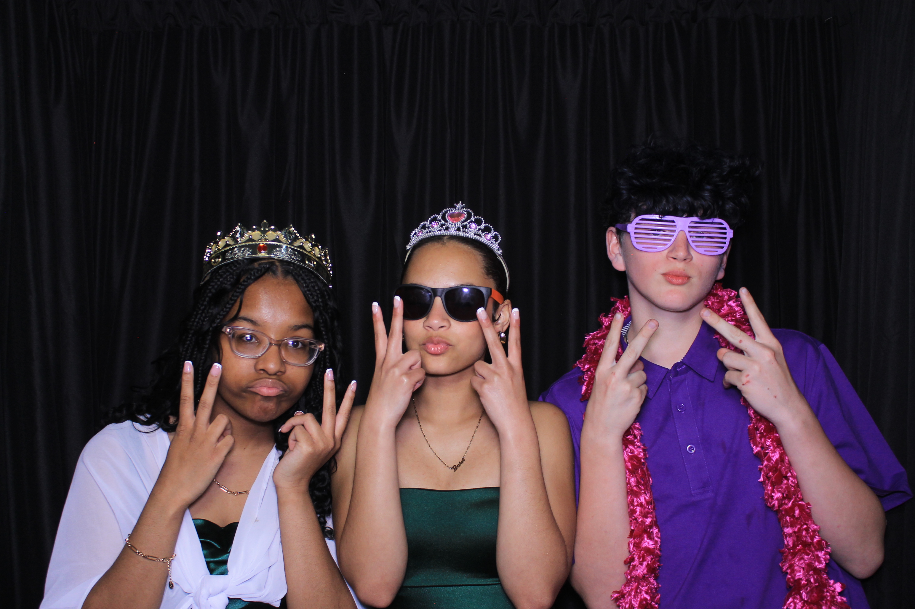 8th Grade Semi-Formal | View more photos from the event at gallery.photoboothcincy.com/u/PhotoBoothCincy/8th-Grade-Semi-Formal