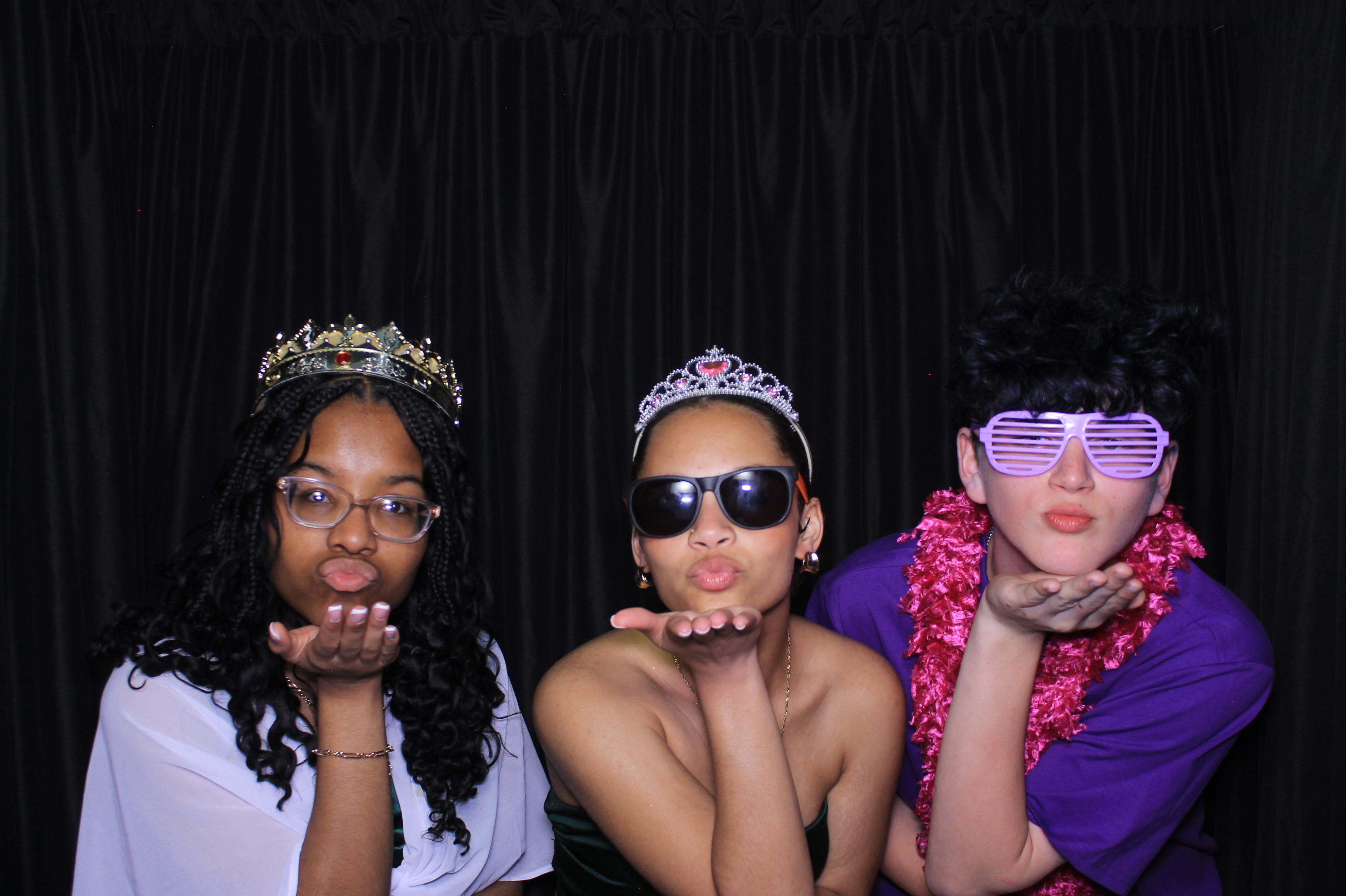 8th Grade Semi-Formal | View more photos from the event at gallery.photoboothcincy.com/u/PhotoBoothCincy/8th-Grade-Semi-Formal