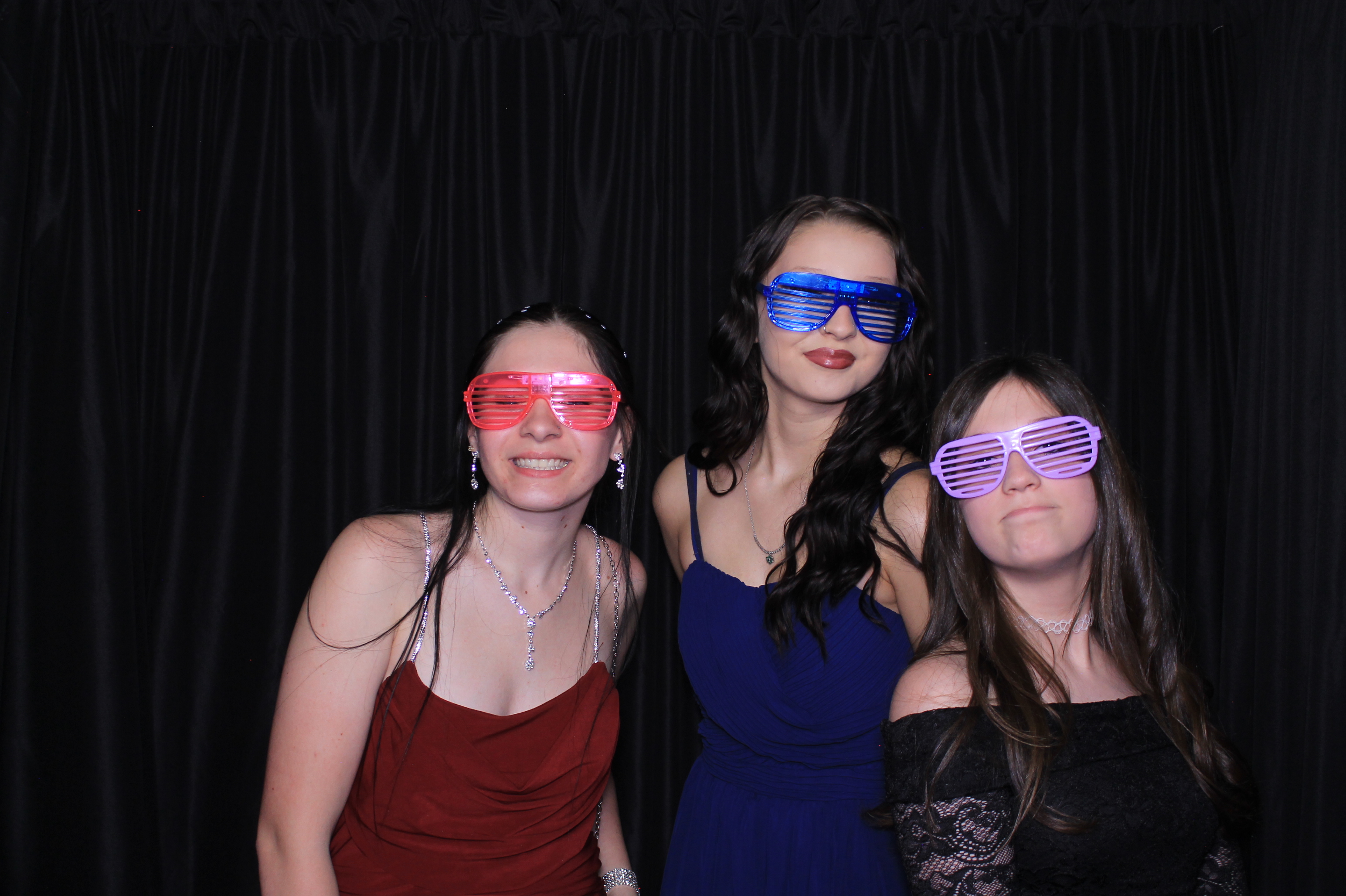 8th Grade Semi-Formal | View more photos from the event at gallery.photoboothcincy.com/u/PhotoBoothCincy/8th-Grade-Semi-Formal