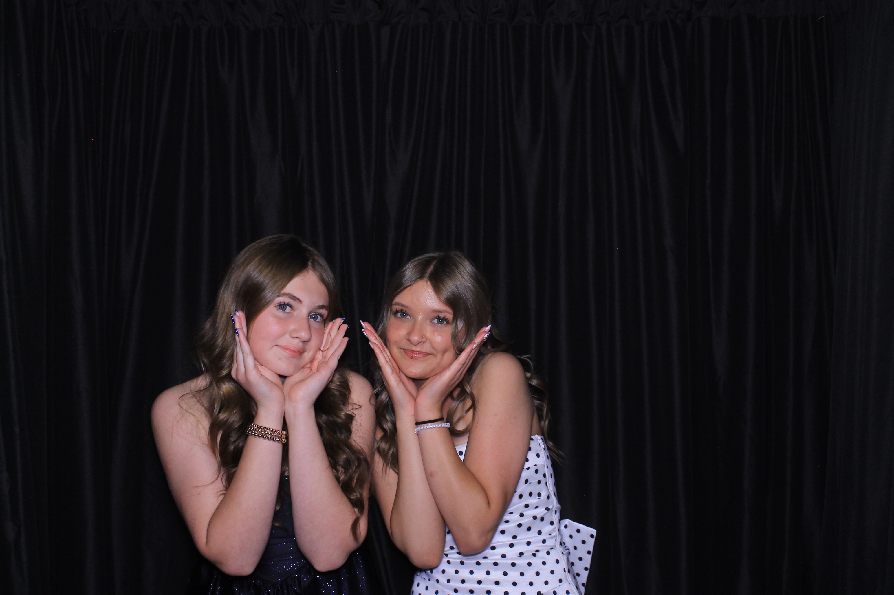 8th Grade Semi-Formal | View more photos from the event at gallery.photoboothcincy.com/u/PhotoBoothCincy/8th-Grade-Semi-Formal