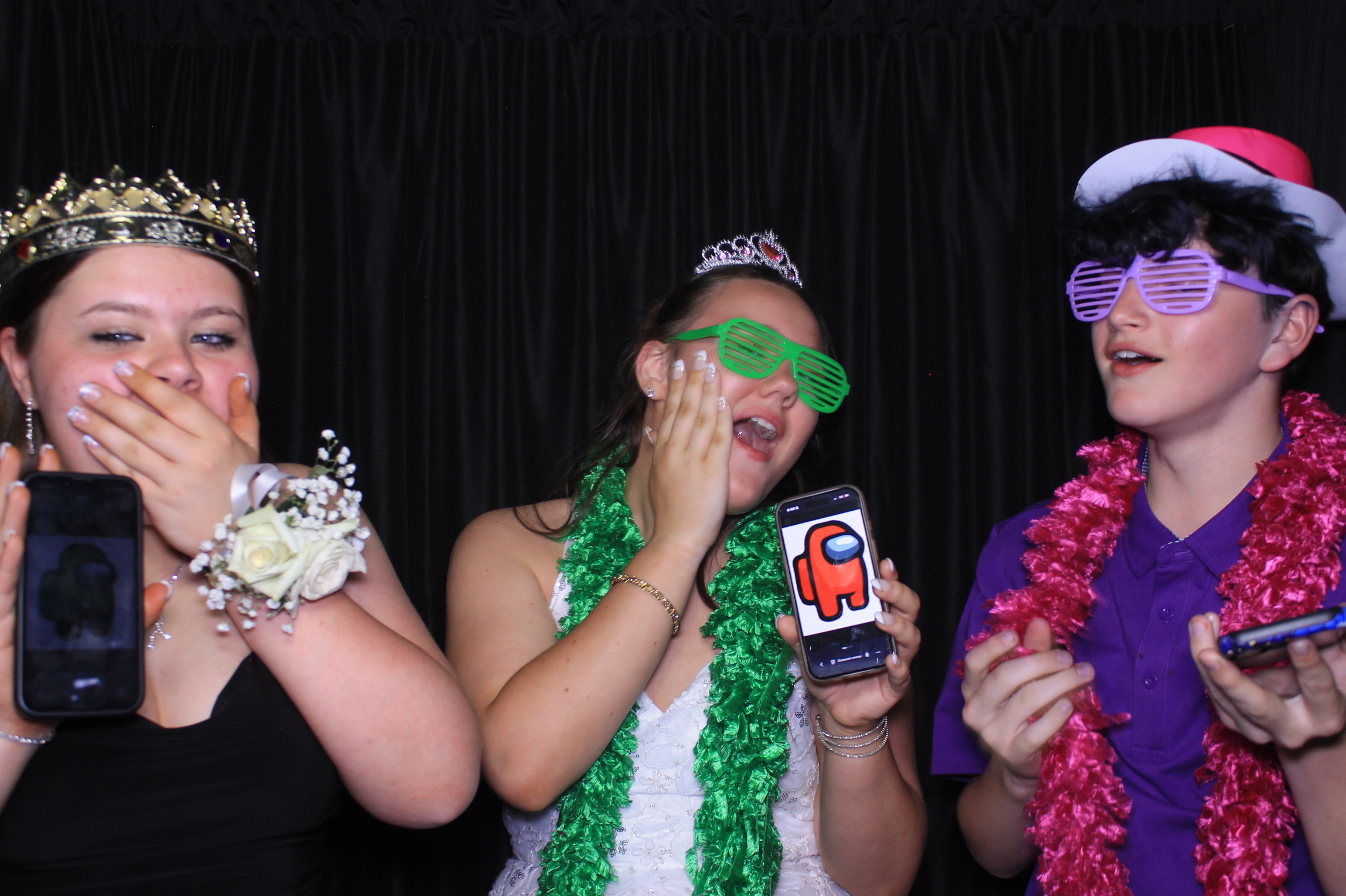 8th Grade Semi-Formal | View more photos from the event at gallery.photoboothcincy.com/u/PhotoBoothCincy/8th-Grade-Semi-Formal