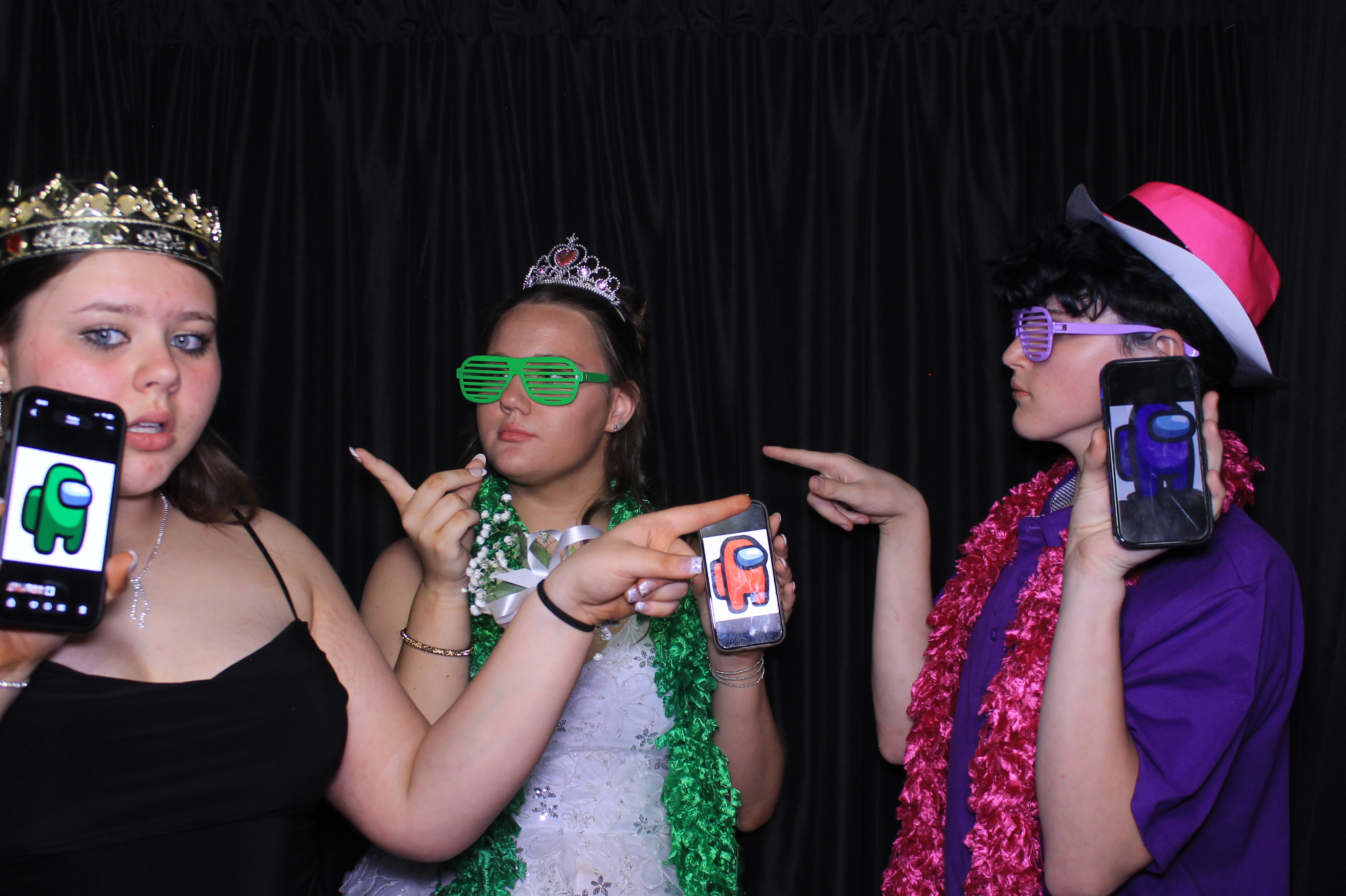 8th Grade Semi-Formal | View more photos from the event at gallery.photoboothcincy.com/u/PhotoBoothCincy/8th-Grade-Semi-Formal