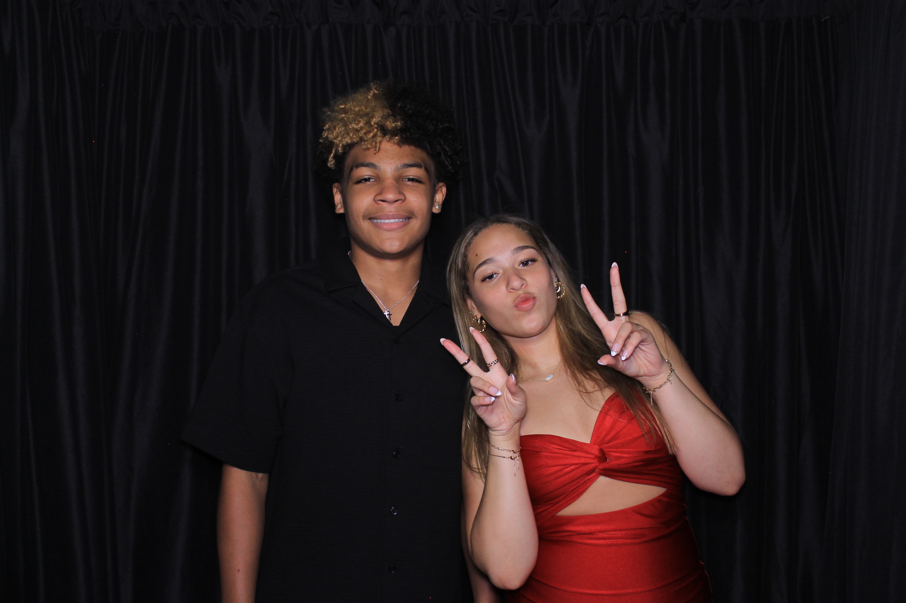 8th Grade Semi-Formal | View more photos from the event at gallery.photoboothcincy.com/u/PhotoBoothCincy/8th-Grade-Semi-Formal