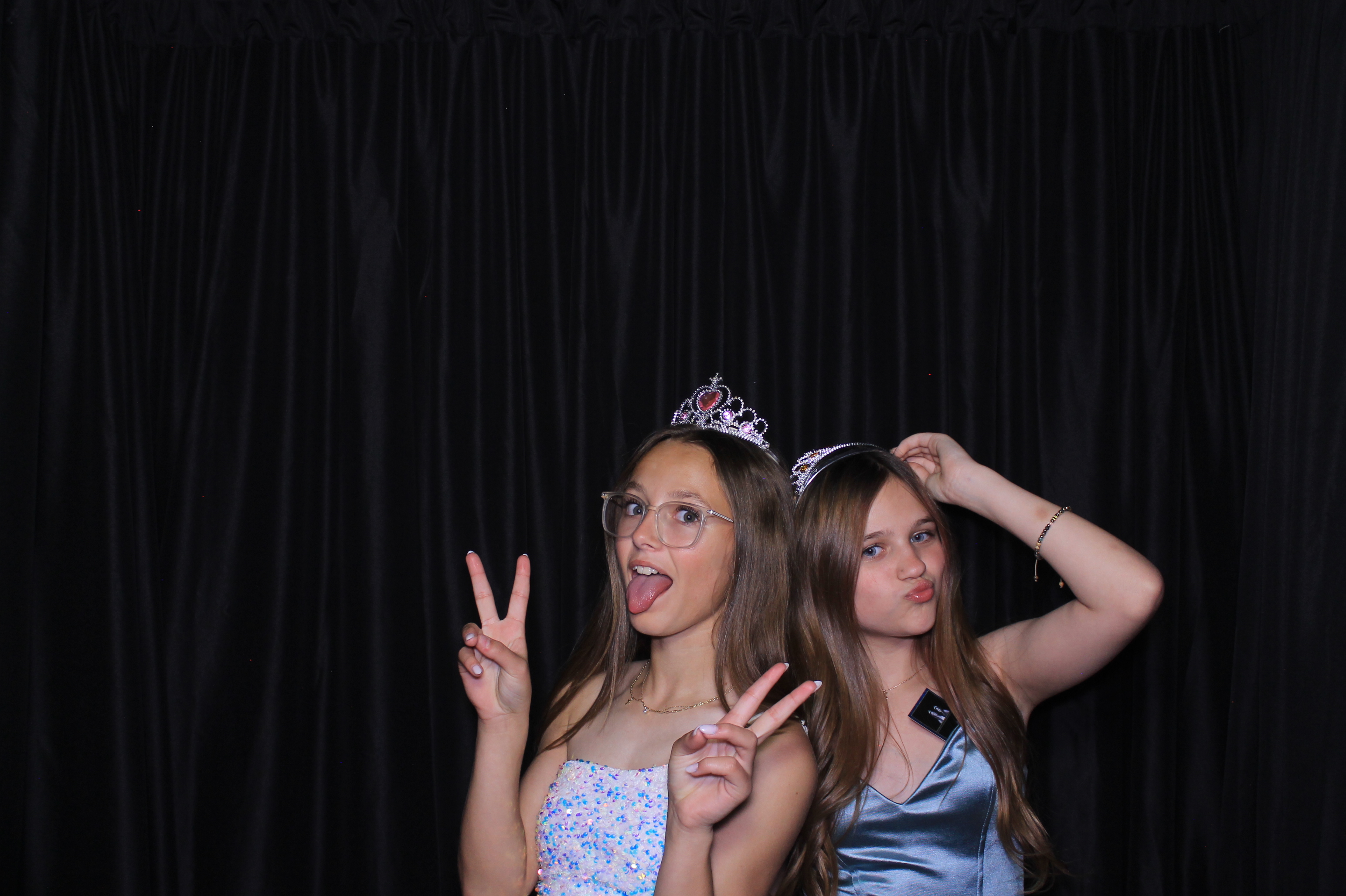 8th Grade Semi-Formal | View more photos from the event at gallery.photoboothcincy.com/u/PhotoBoothCincy/8th-Grade-Semi-Formal