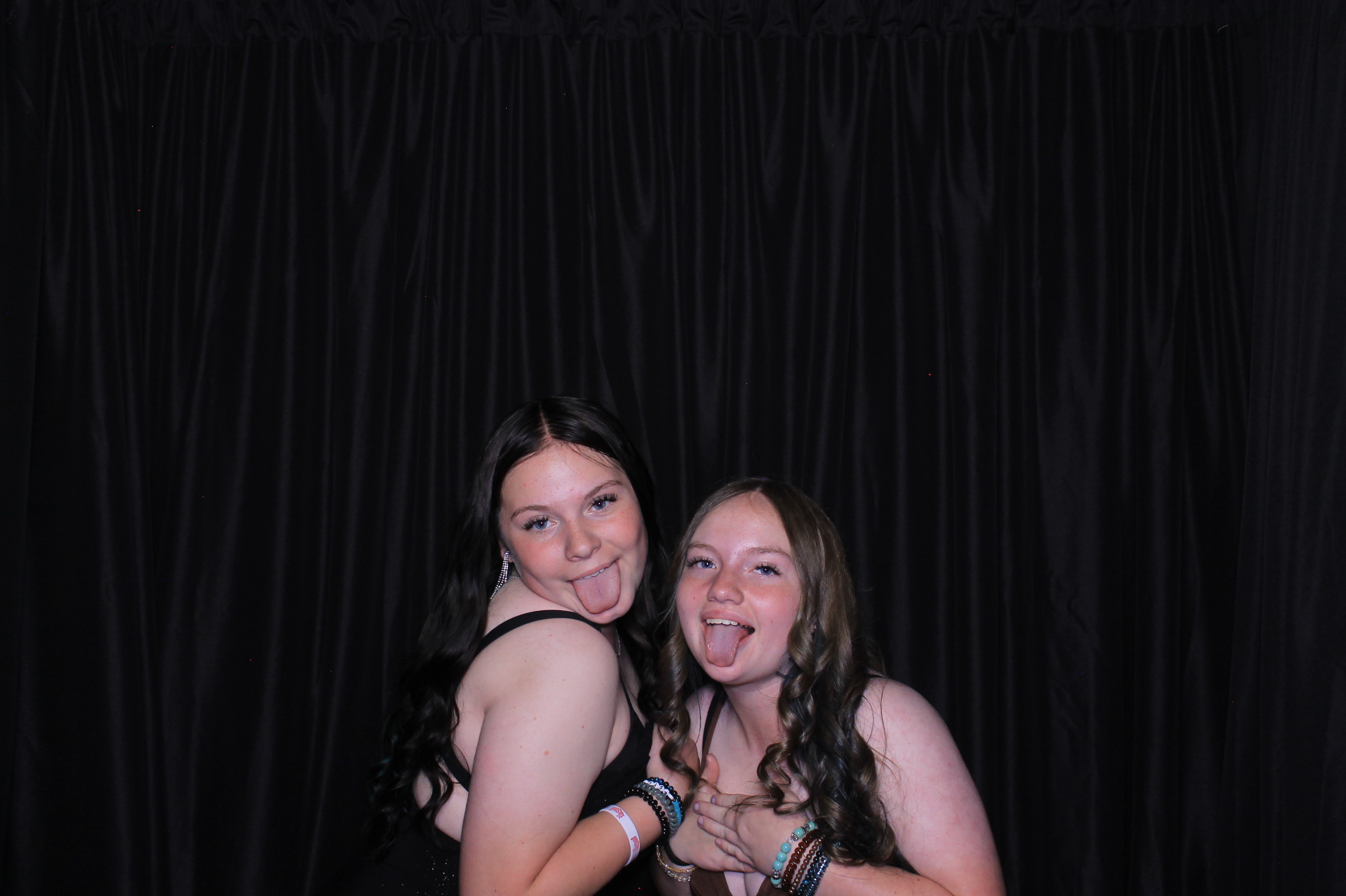 8th Grade Semi-Formal | View more photos from the event at gallery.photoboothcincy.com/u/PhotoBoothCincy/8th-Grade-Semi-Formal