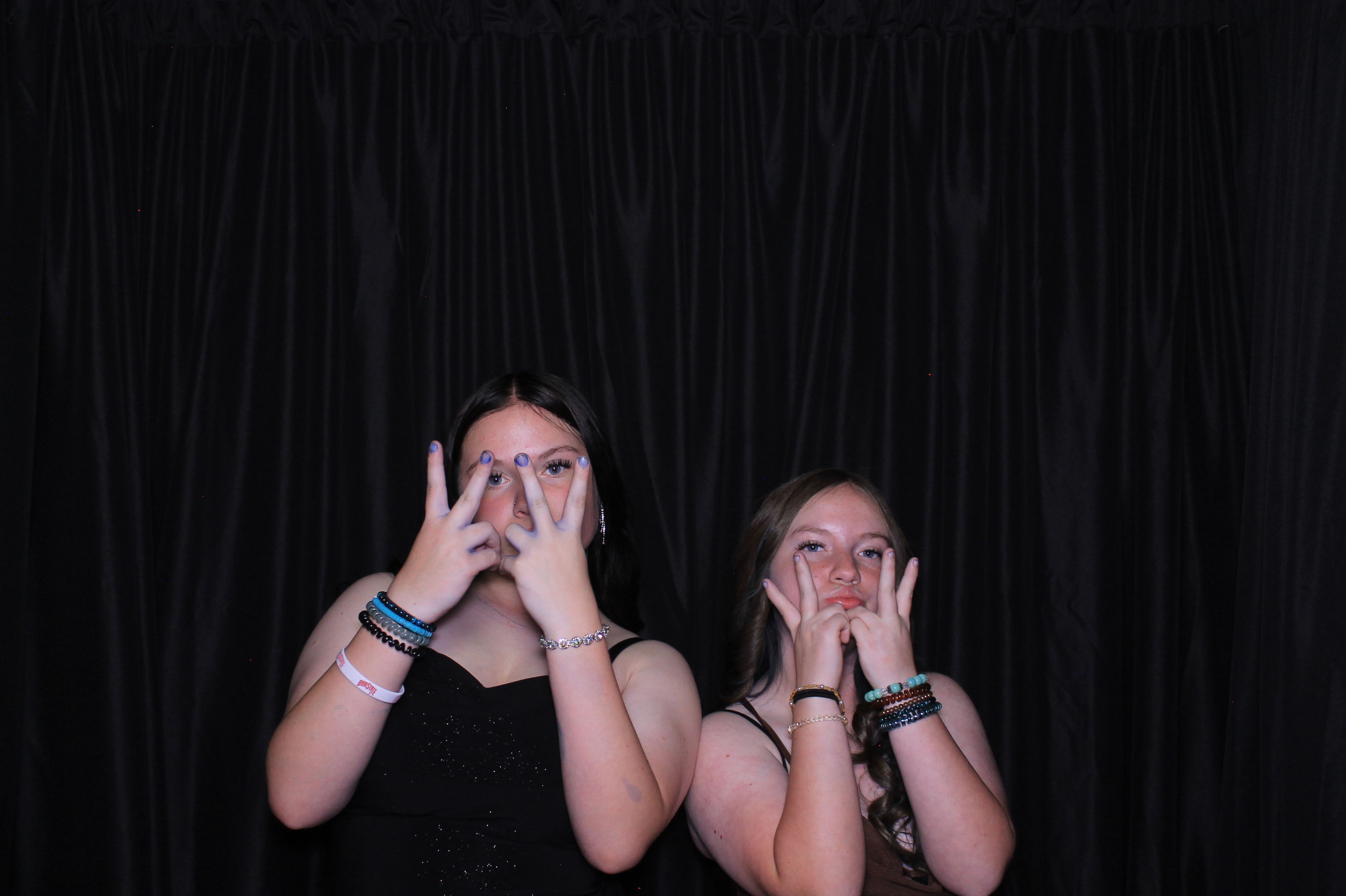 8th Grade Semi-Formal | View more photos from the event at gallery.photoboothcincy.com/u/PhotoBoothCincy/8th-Grade-Semi-Formal