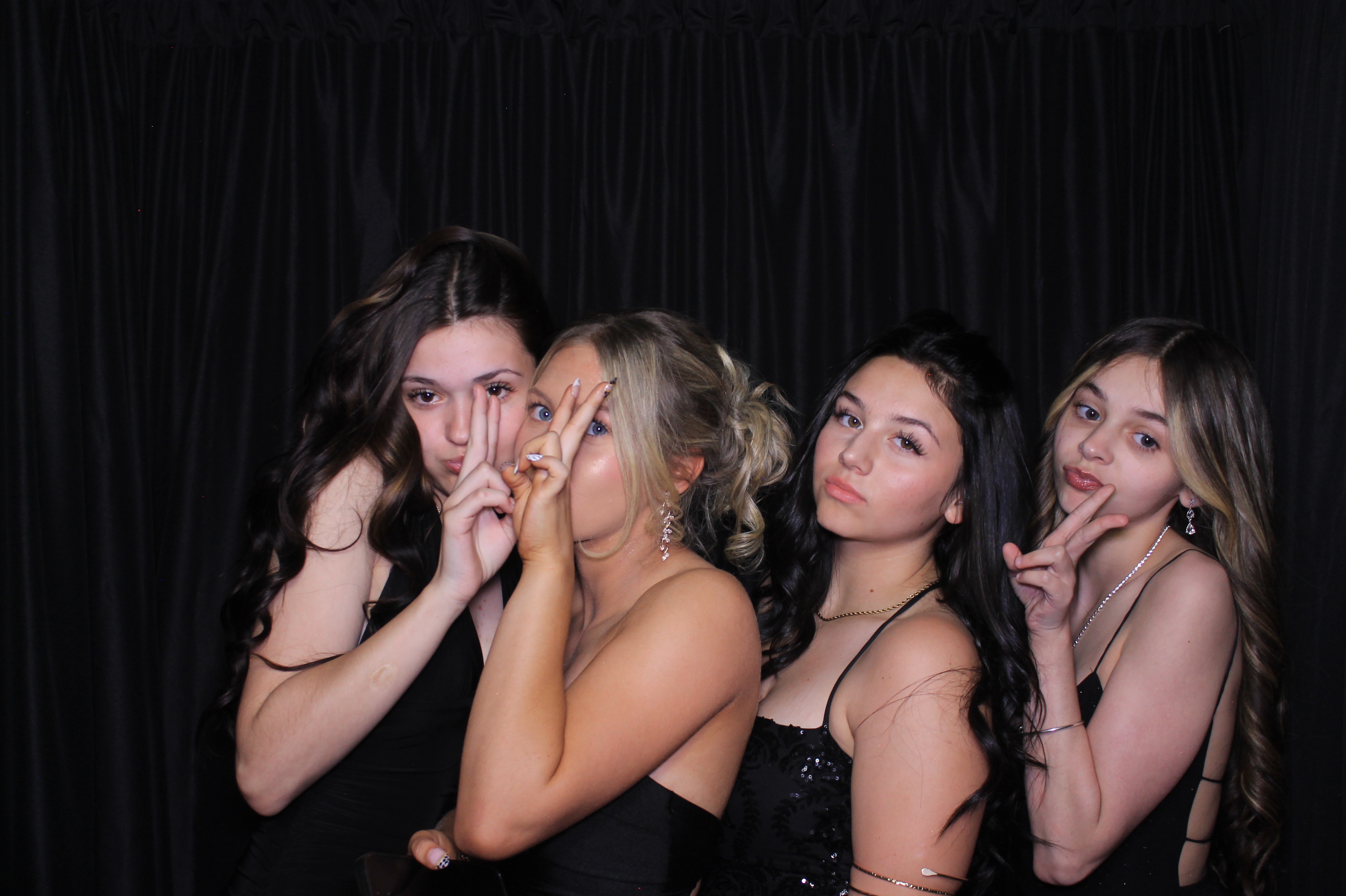 8th Grade Semi-Formal | View more photos from the event at gallery.photoboothcincy.com/u/PhotoBoothCincy/8th-Grade-Semi-Formal