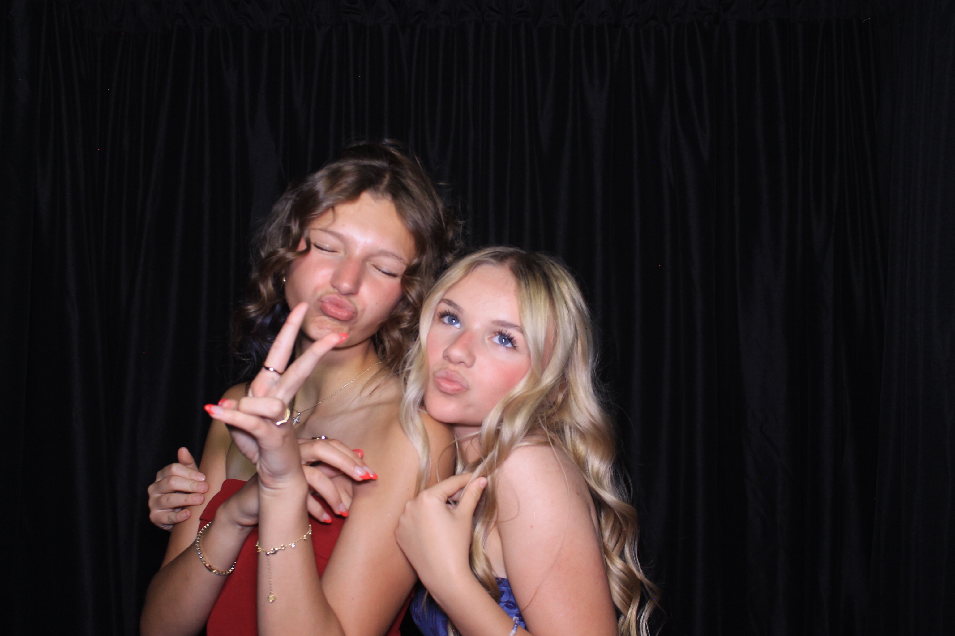 8th Grade Semi-Formal | View more photos from the event at gallery.photoboothcincy.com/u/PhotoBoothCincy/8th-Grade-Semi-Formal