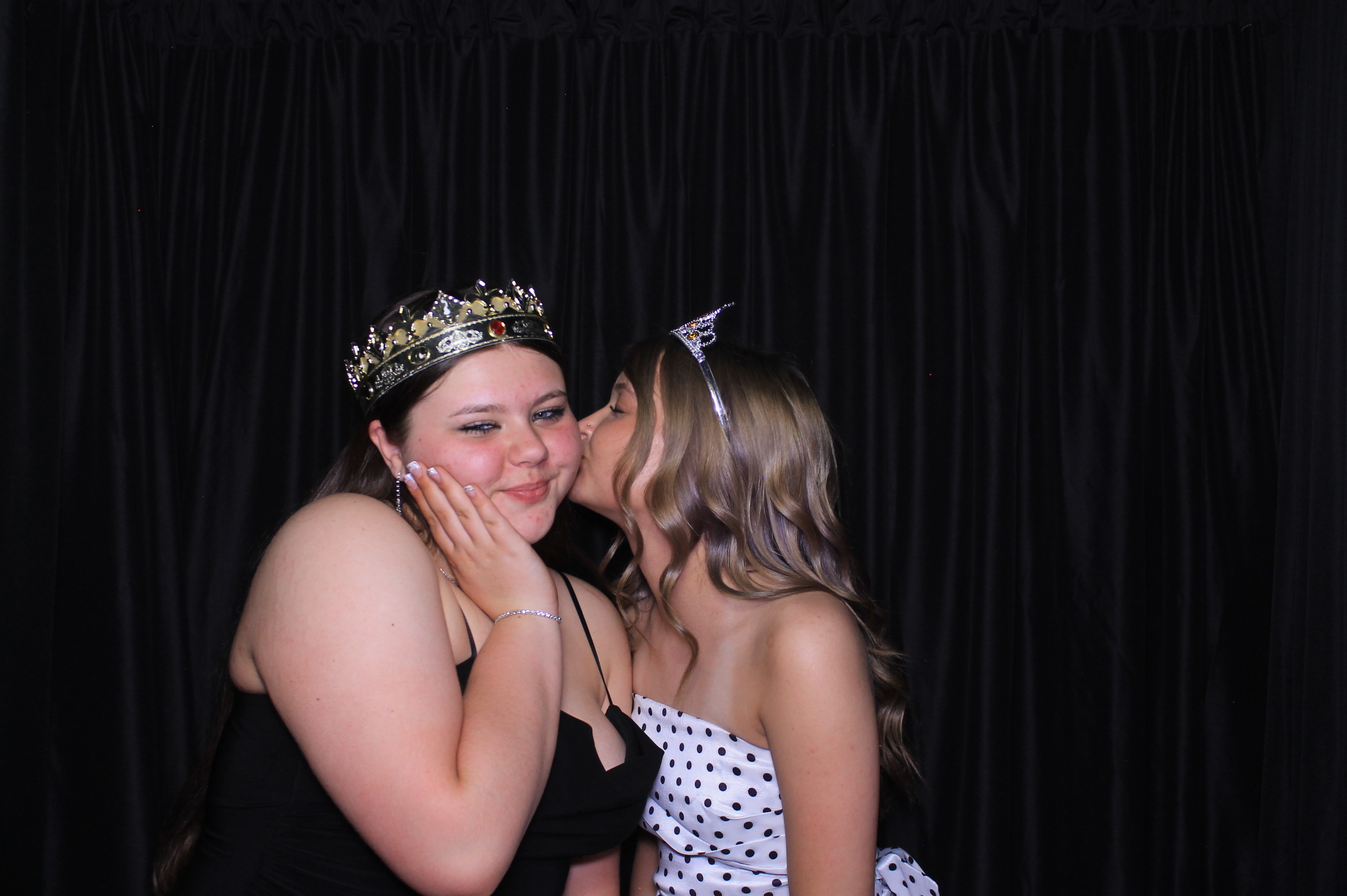 8th Grade Semi-Formal | View more photos from the event at gallery.photoboothcincy.com/u/PhotoBoothCincy/8th-Grade-Semi-Formal