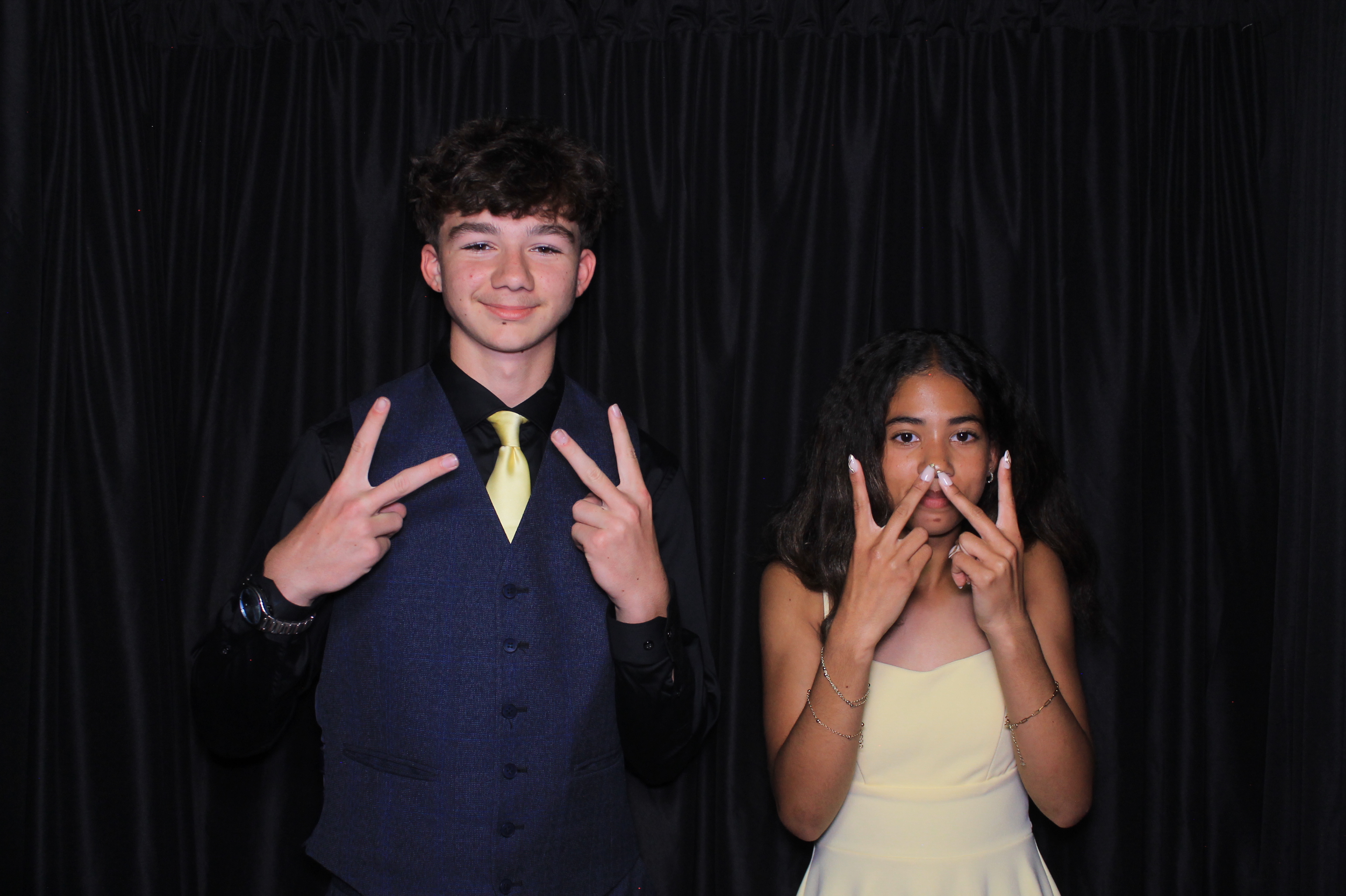 8th Grade Semi-Formal | View more photos from the event at gallery.photoboothcincy.com/u/PhotoBoothCincy/8th-Grade-Semi-Formal