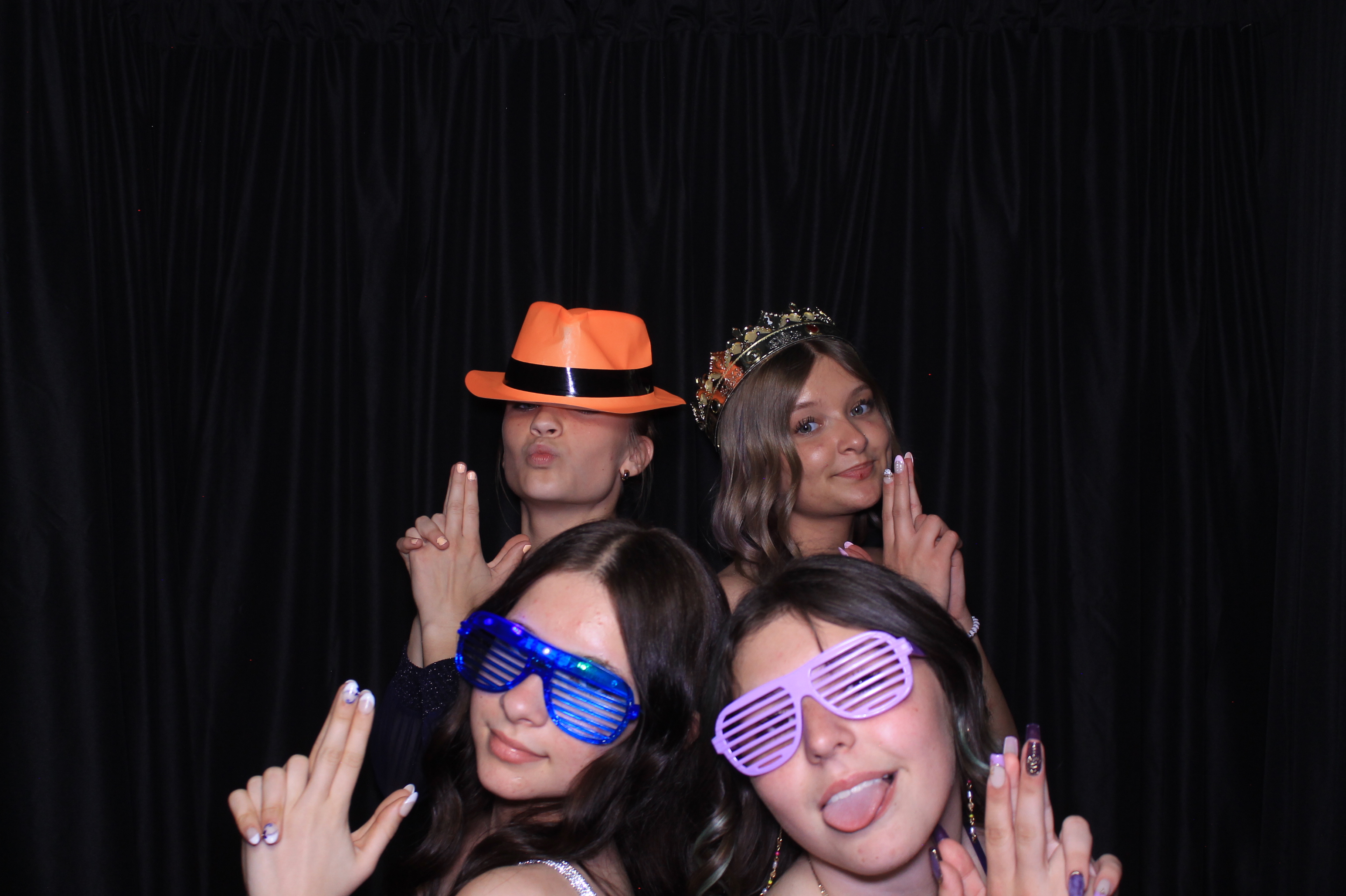 8th Grade Semi-Formal | View more photos from the event at gallery.photoboothcincy.com/u/PhotoBoothCincy/8th-Grade-Semi-Formal