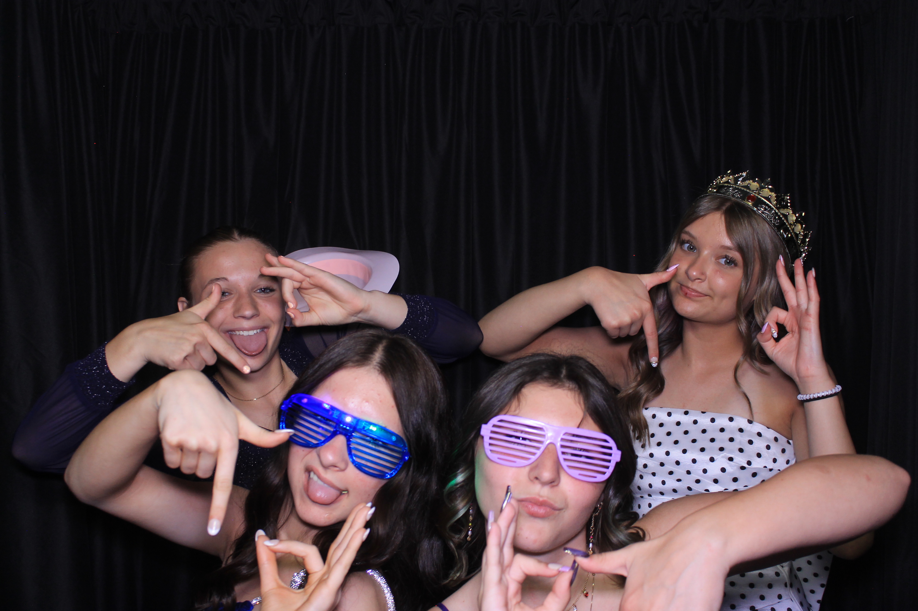 8th Grade Semi-Formal | View more photos from the event at gallery.photoboothcincy.com/u/PhotoBoothCincy/8th-Grade-Semi-Formal