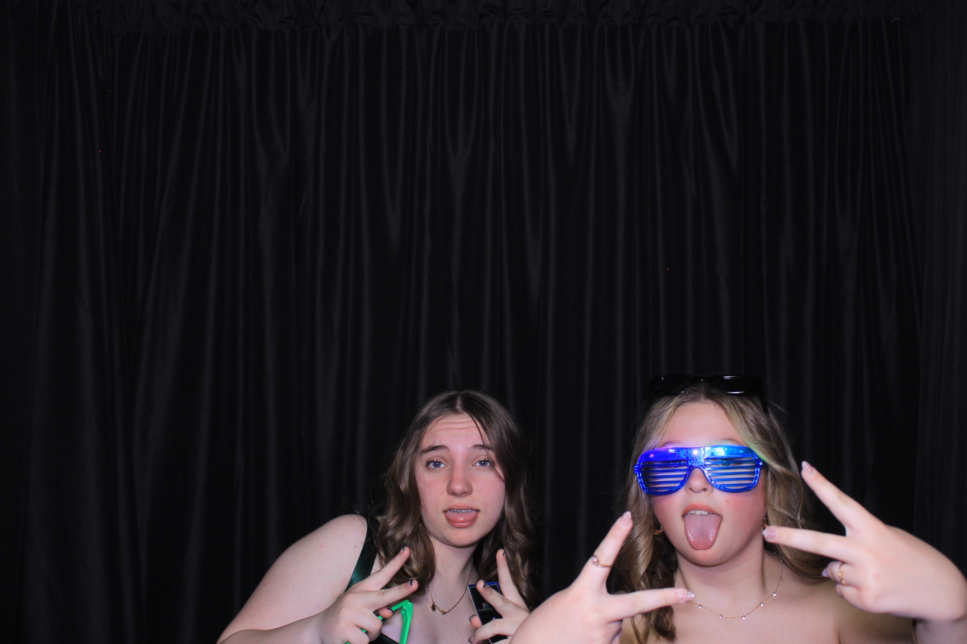 8th Grade Semi-Formal | View more photos from the event at gallery.photoboothcincy.com/u/PhotoBoothCincy/8th-Grade-Semi-Formal