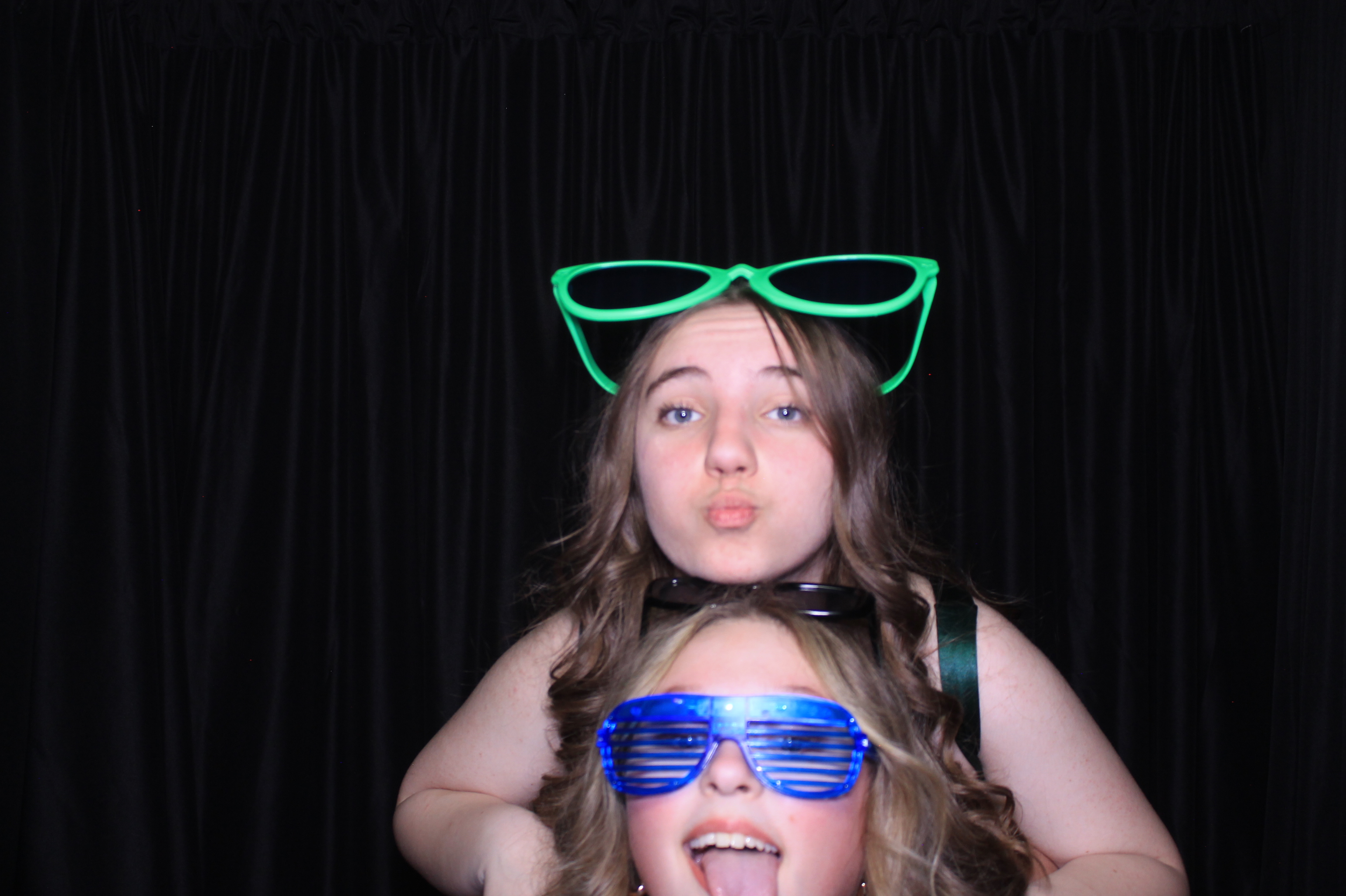 8th Grade Semi-Formal | View more photos from the event at gallery.photoboothcincy.com/u/PhotoBoothCincy/8th-Grade-Semi-Formal