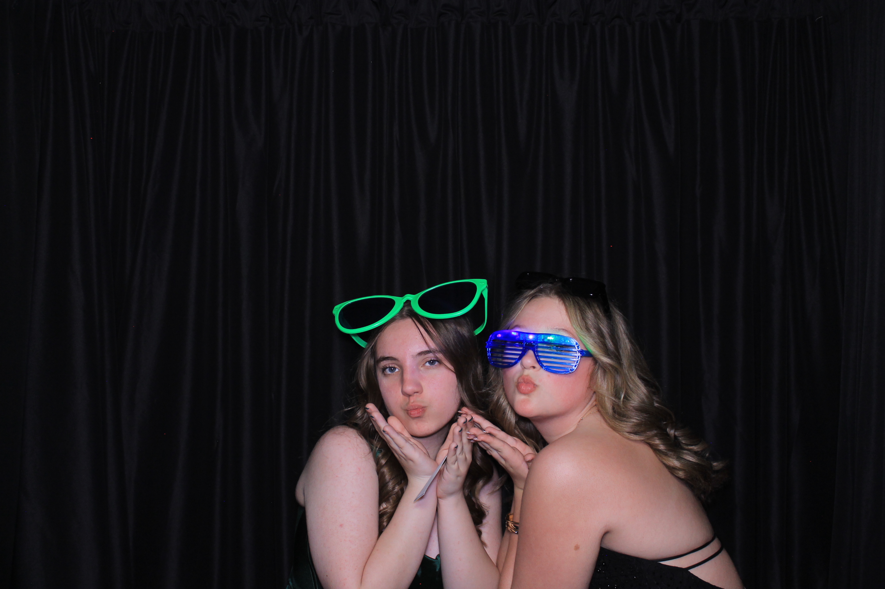 8th Grade Semi-Formal | View more photos from the event at gallery.photoboothcincy.com/u/PhotoBoothCincy/8th-Grade-Semi-Formal