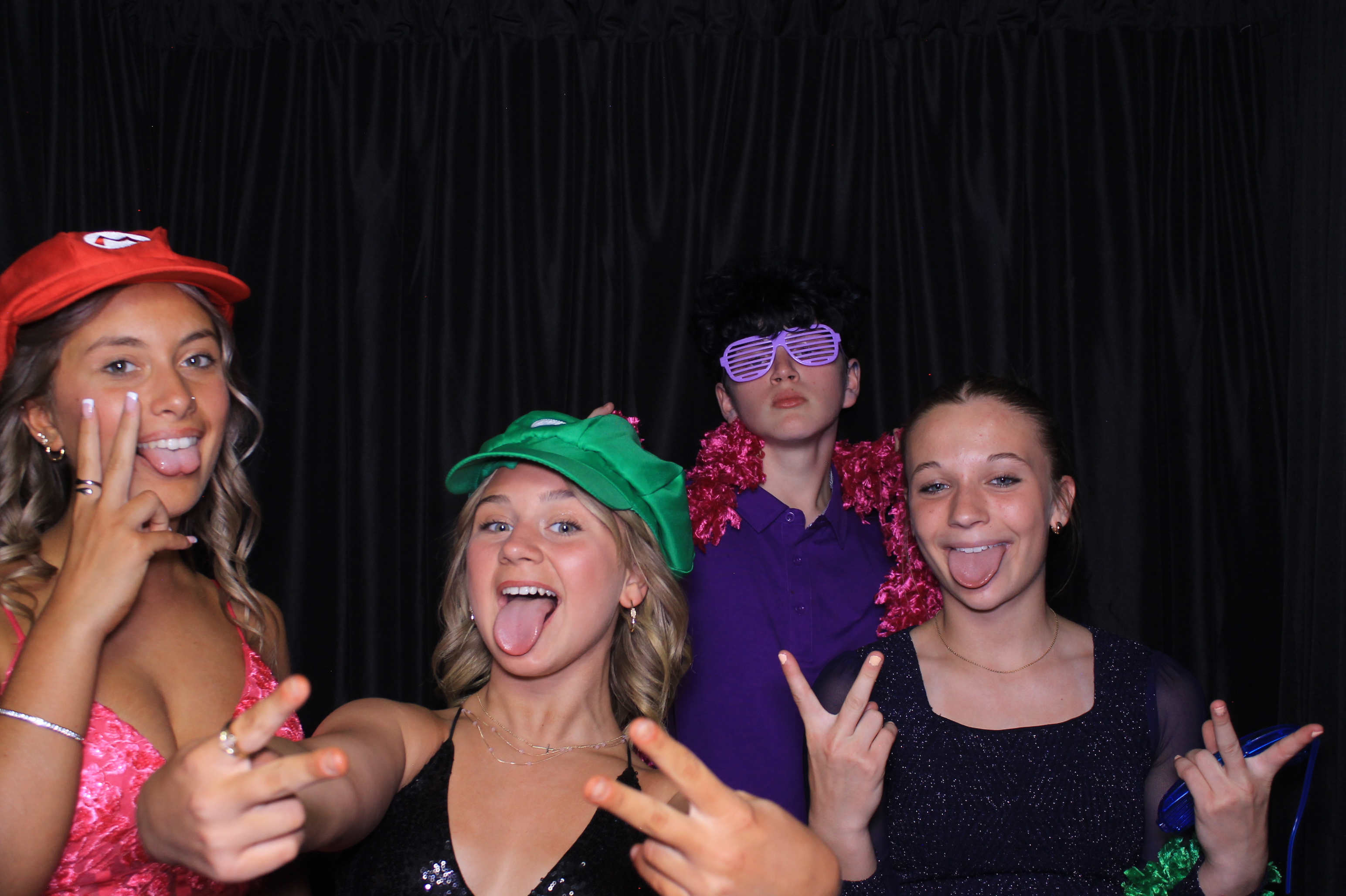 8th Grade Semi-Formal | View more photos from the event at gallery.photoboothcincy.com/u/PhotoBoothCincy/8th-Grade-Semi-Formal