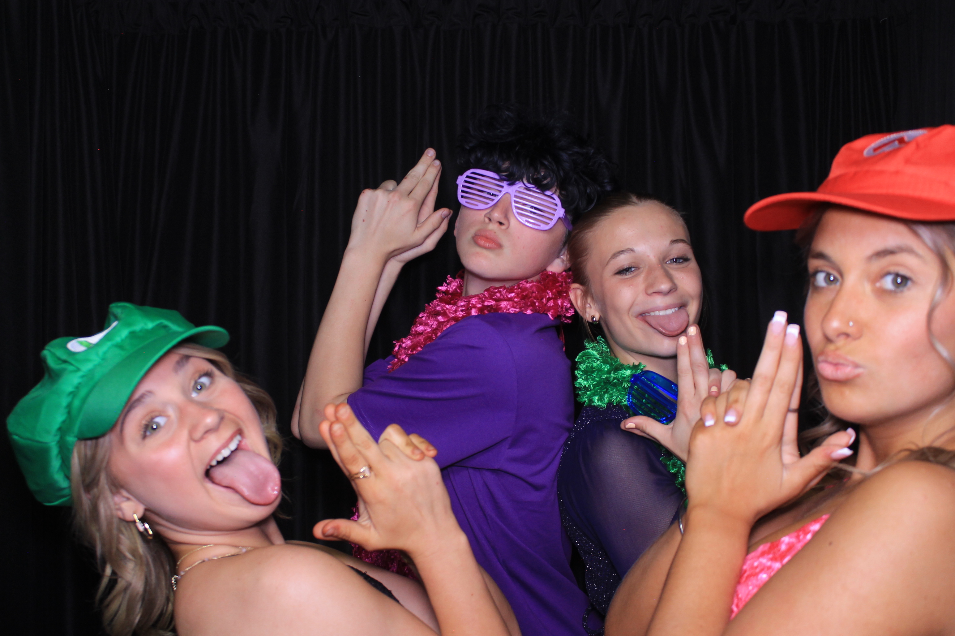 8th Grade Semi-Formal | View more photos from the event at gallery.photoboothcincy.com/u/PhotoBoothCincy/8th-Grade-Semi-Formal