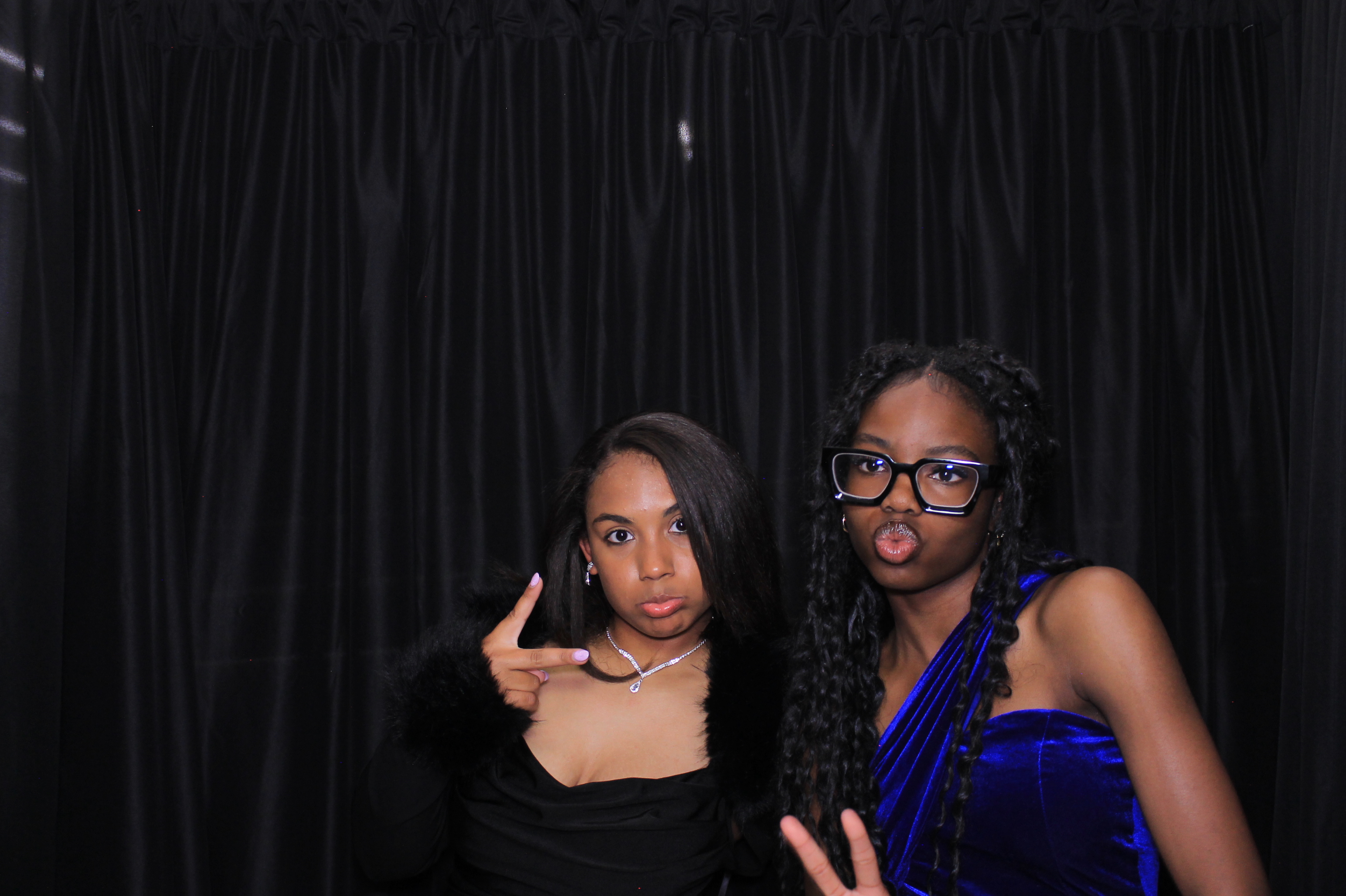 8th Grade Semi-Formal | View more photos from the event at gallery.photoboothcincy.com/u/PhotoBoothCincy/8th-Grade-Semi-Formal