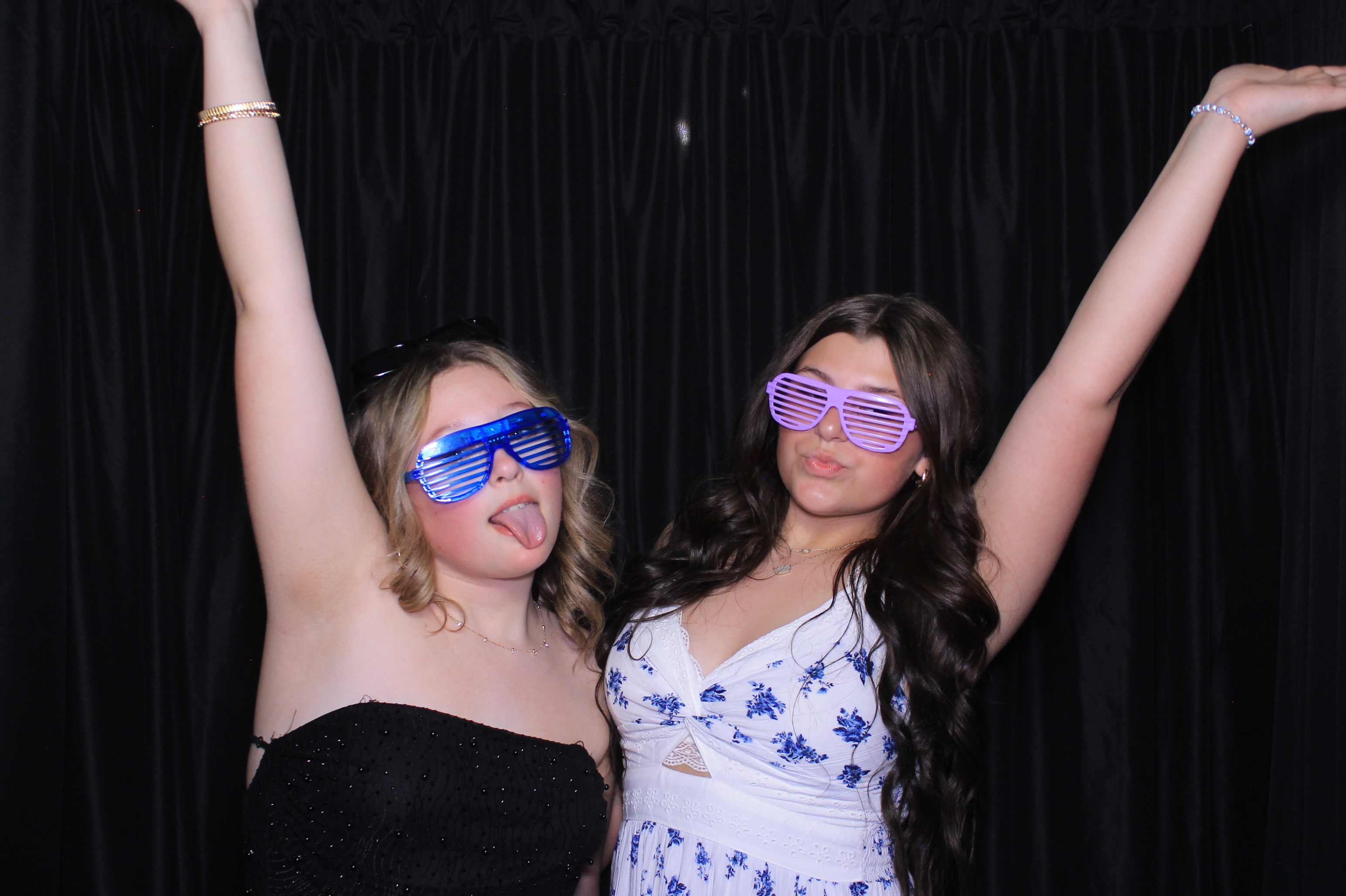 8th Grade Semi-Formal | View more photos from the event at gallery.photoboothcincy.com/u/PhotoBoothCincy/8th-Grade-Semi-Formal