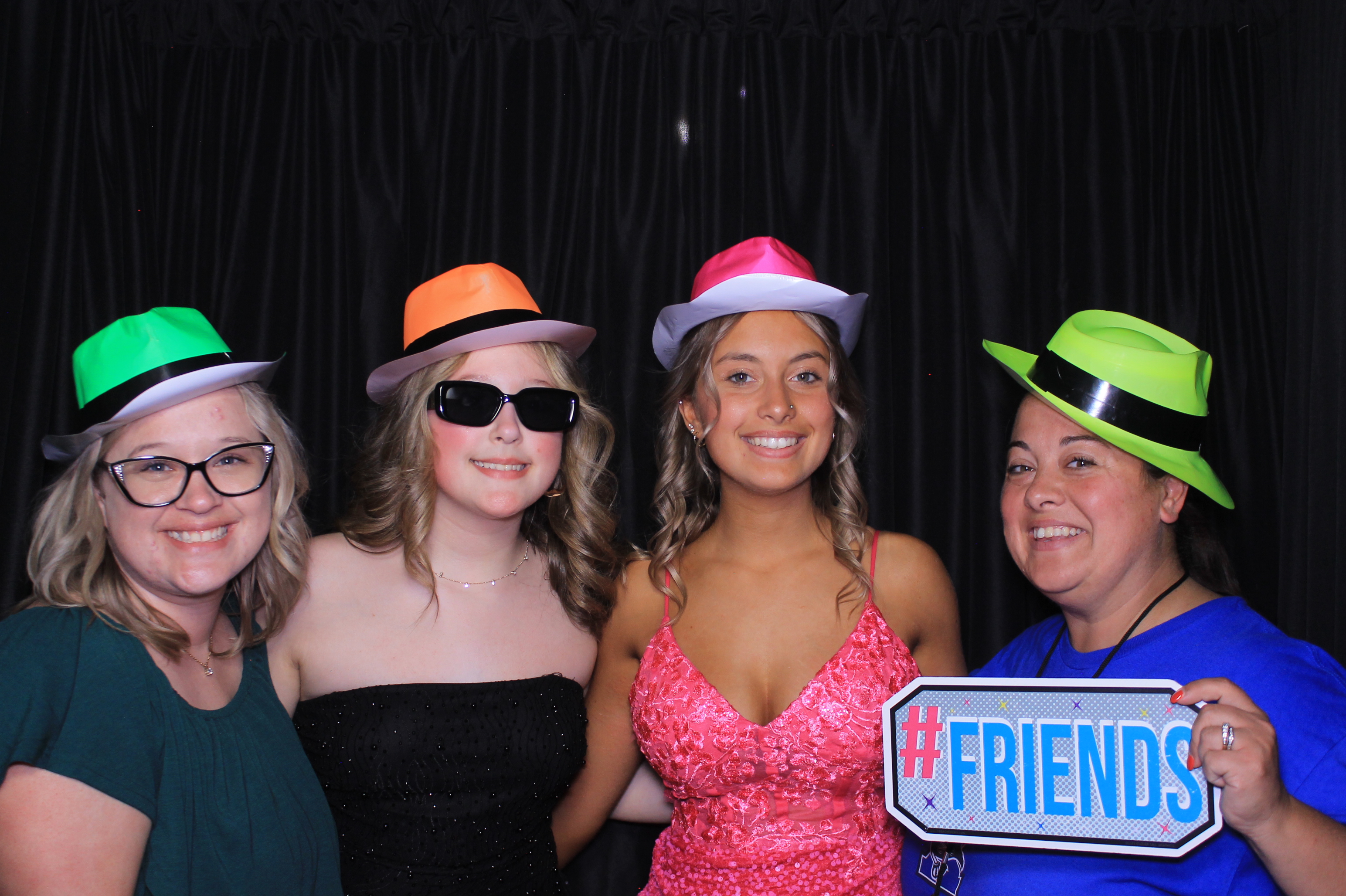 8th Grade Semi-Formal | View more photos from the event at gallery.photoboothcincy.com/u/PhotoBoothCincy/8th-Grade-Semi-Formal