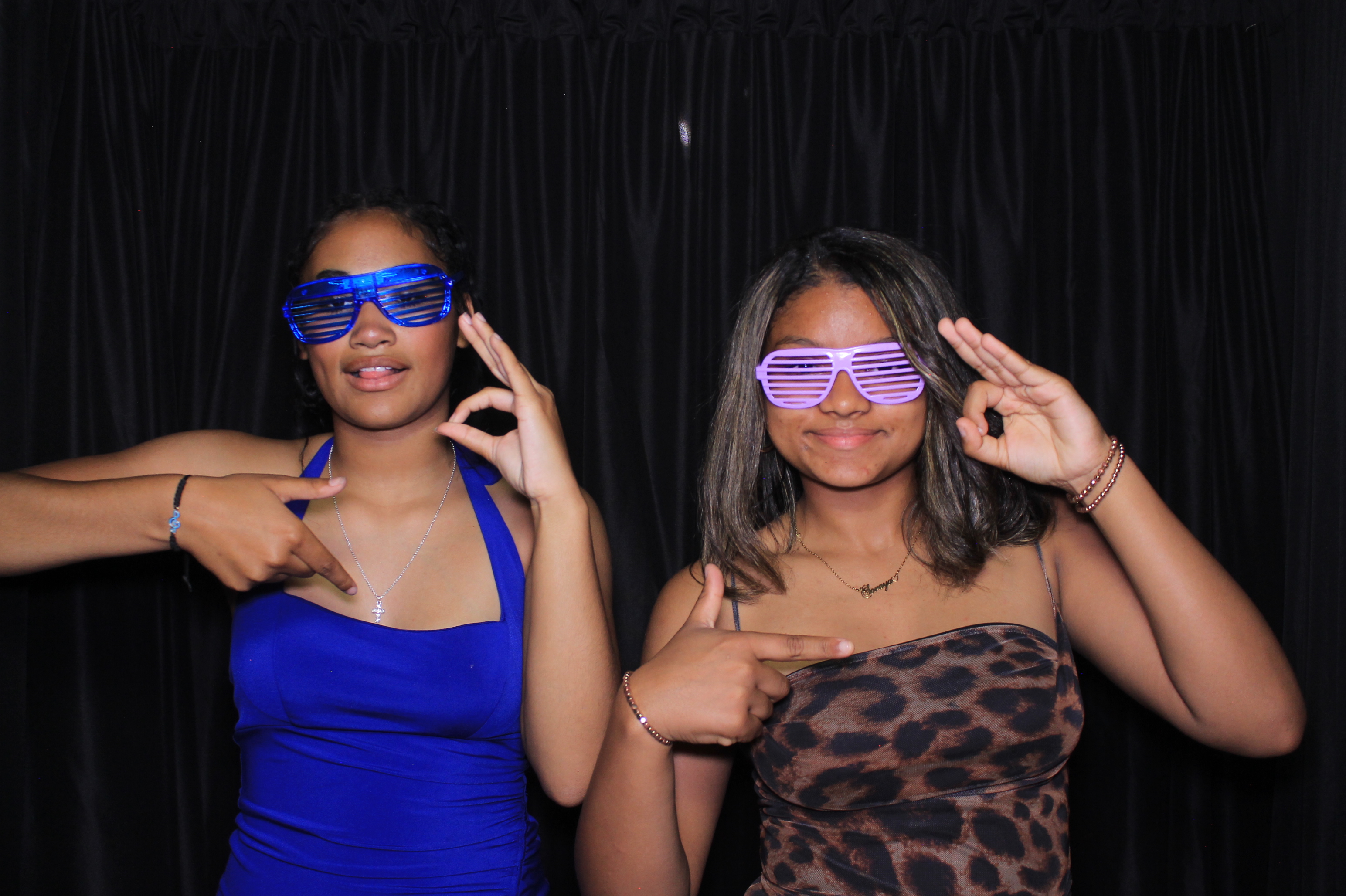8th Grade Semi-Formal | View more photos from the event at gallery.photoboothcincy.com/u/PhotoBoothCincy/8th-Grade-Semi-Formal