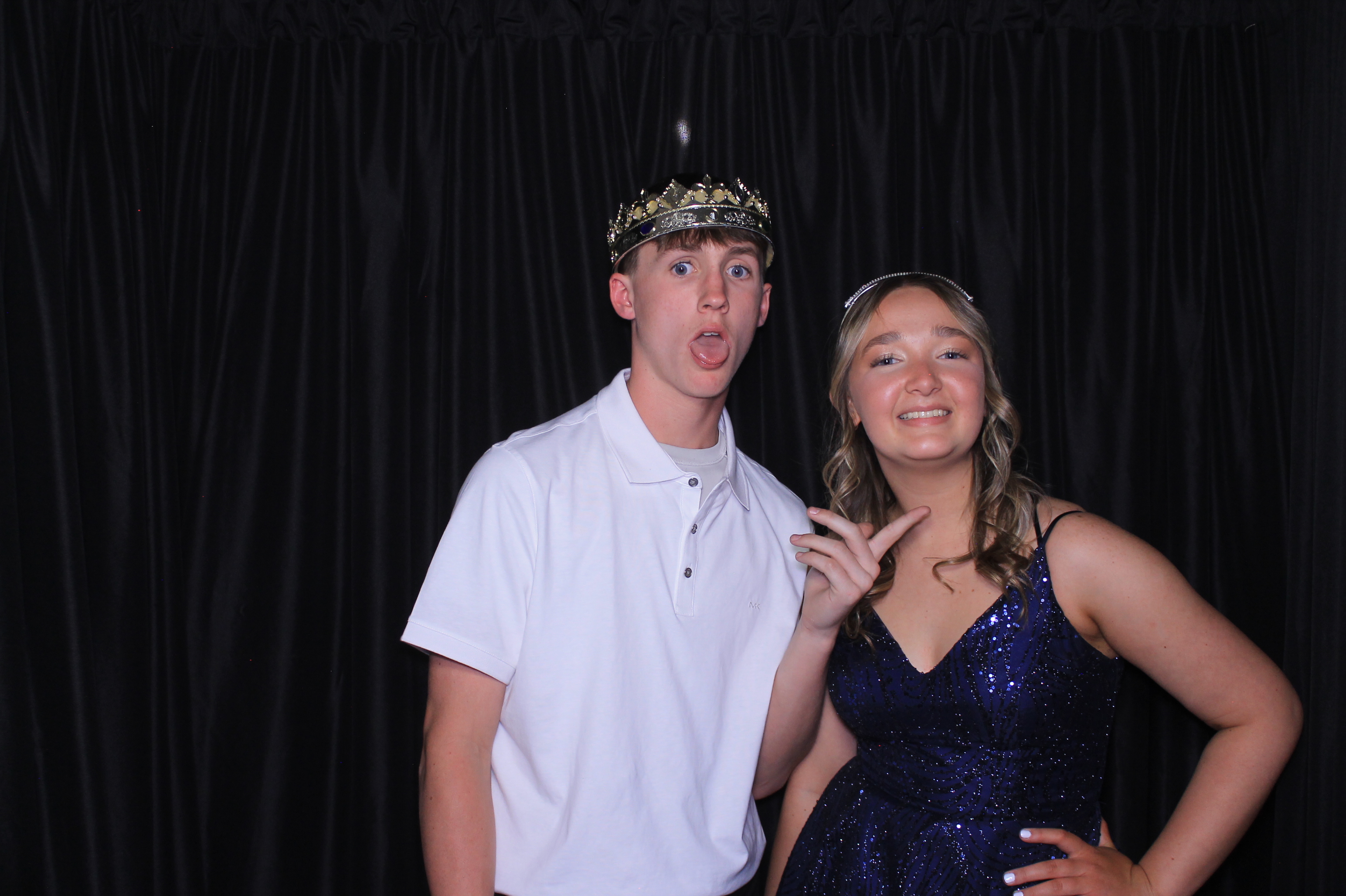 8th Grade Semi-Formal | View more photos from the event at gallery.photoboothcincy.com/u/PhotoBoothCincy/8th-Grade-Semi-Formal