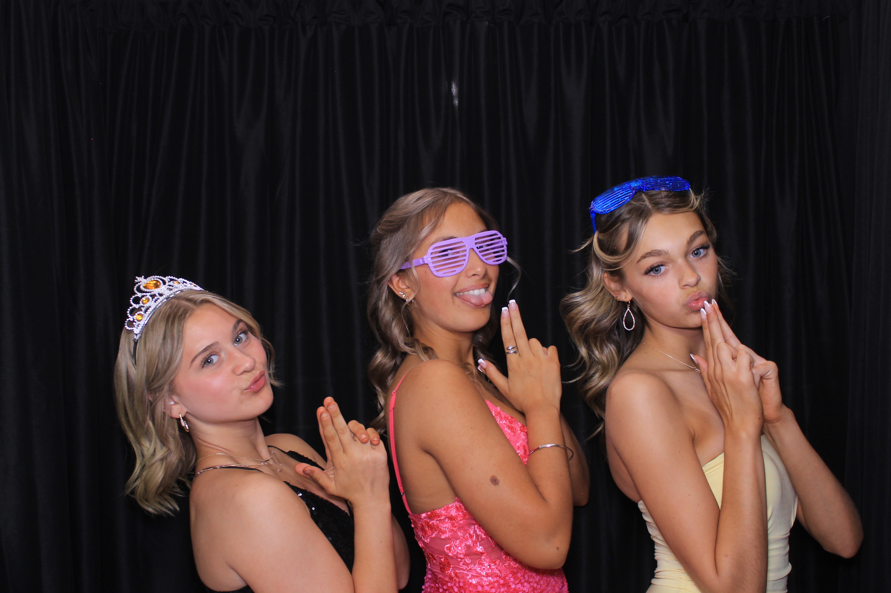 8th Grade Semi-Formal | View more photos from the event at gallery.photoboothcincy.com/u/PhotoBoothCincy/8th-Grade-Semi-Formal