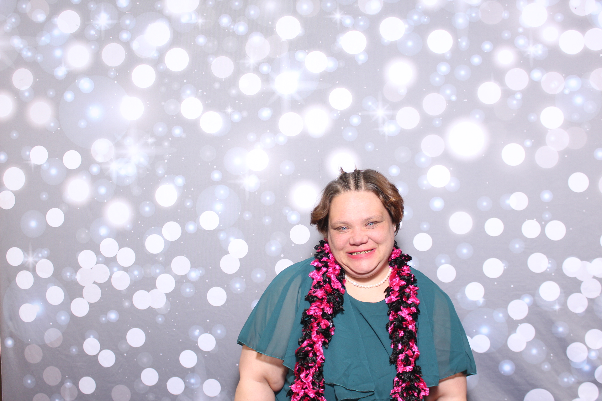 A Night to Shine | View more photos from the event at gallery.photoboothcincy.com/u/PhotoBoothCincy/A-Night-to-Shine-0