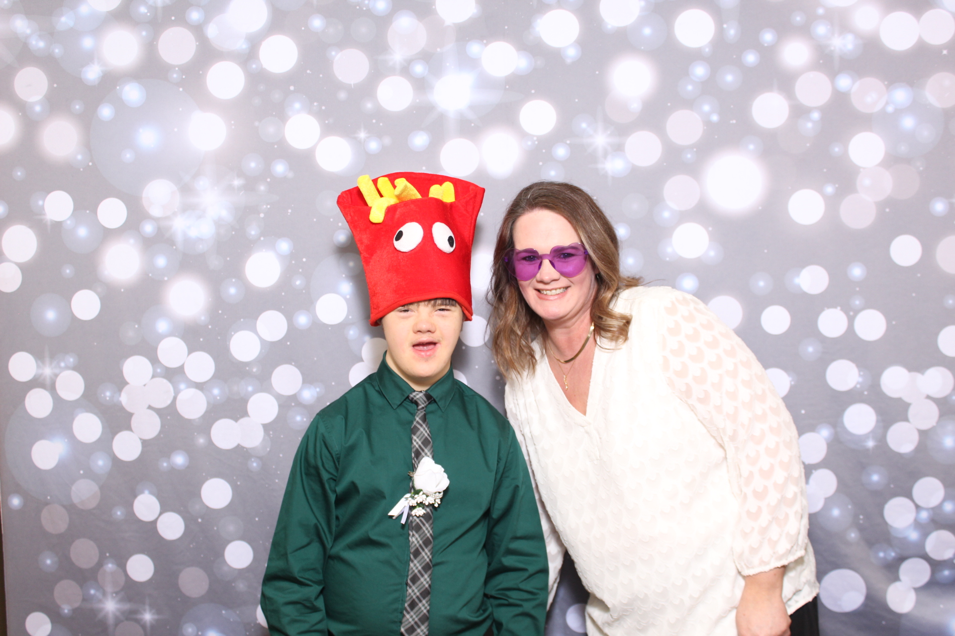 A Night to Shine | View more photos from the event at gallery.photoboothcincy.com/u/PhotoBoothCincy/A-Night-to-Shine-0