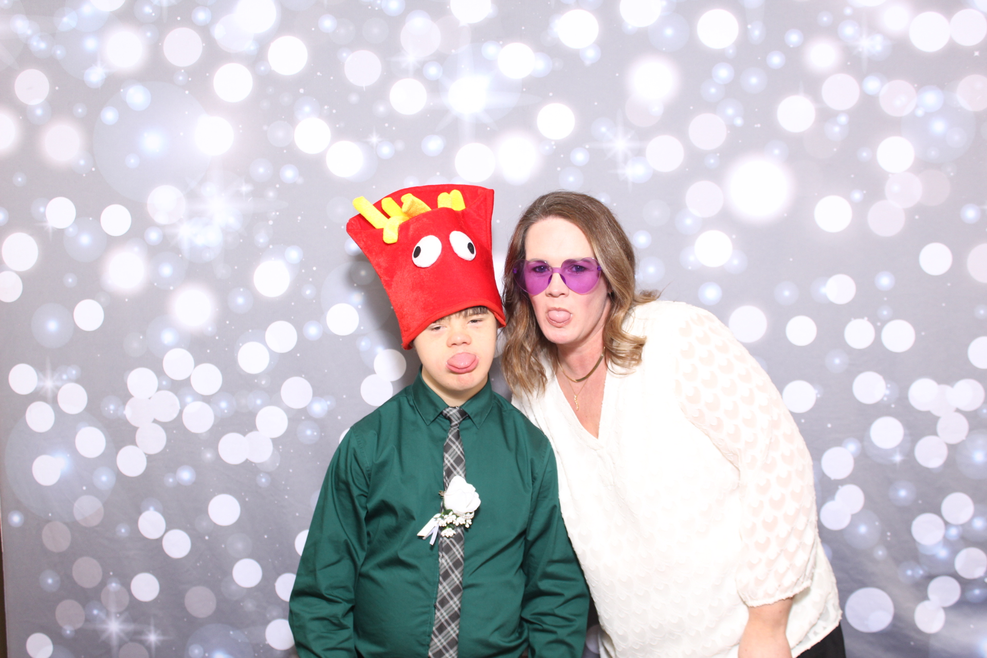 A Night to Shine | View more photos from the event at gallery.photoboothcincy.com/u/PhotoBoothCincy/A-Night-to-Shine-0