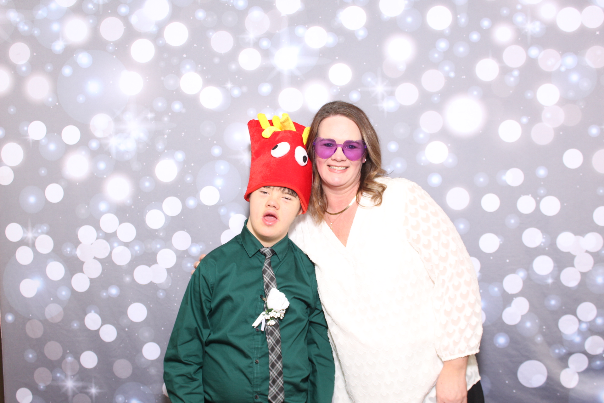 A Night to Shine | View more photos from the event at gallery.photoboothcincy.com/u/PhotoBoothCincy/A-Night-to-Shine-0