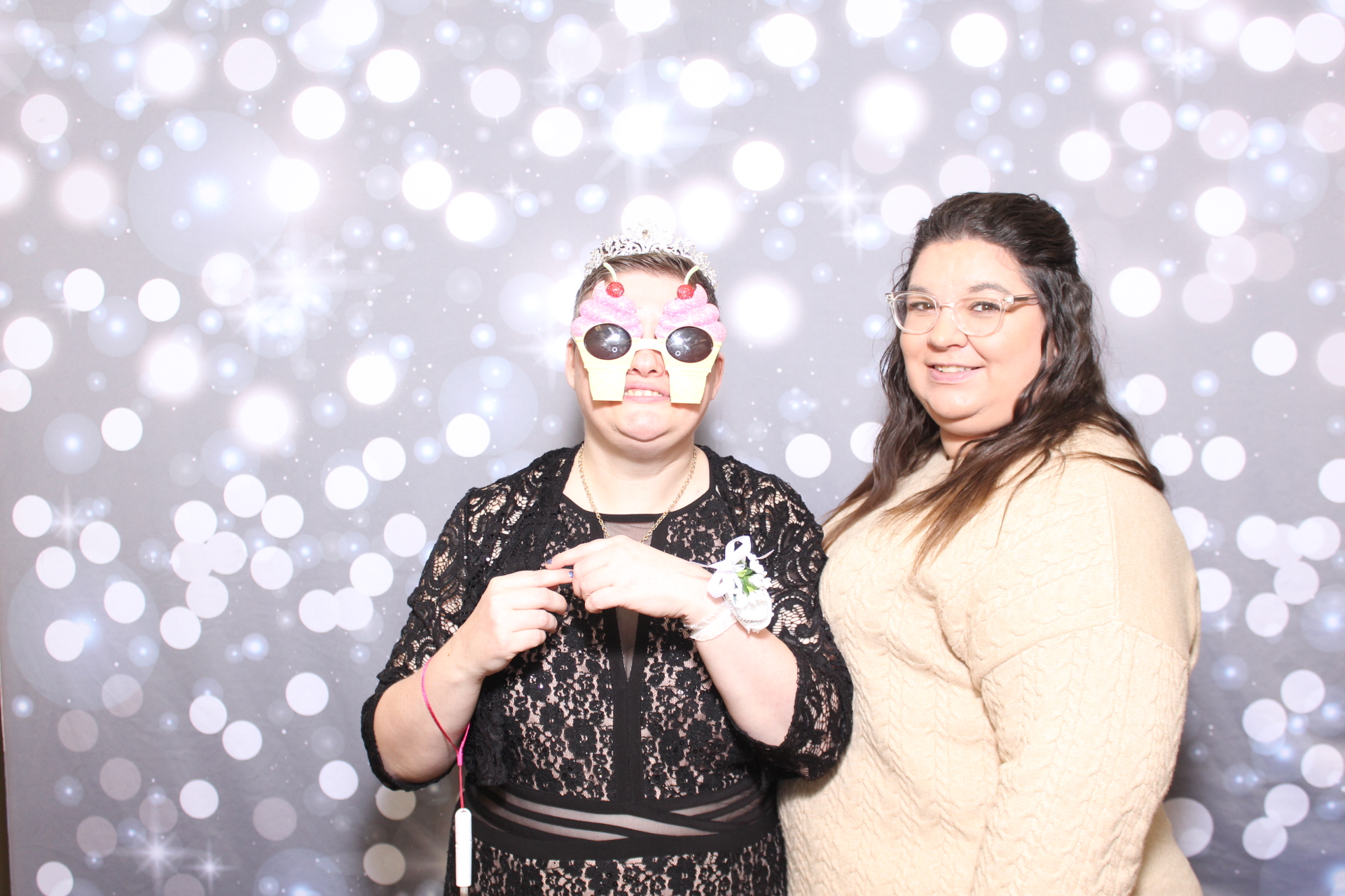 A Night to Shine | View more photos from the event at gallery.photoboothcincy.com/u/PhotoBoothCincy/A-Night-to-Shine-0
