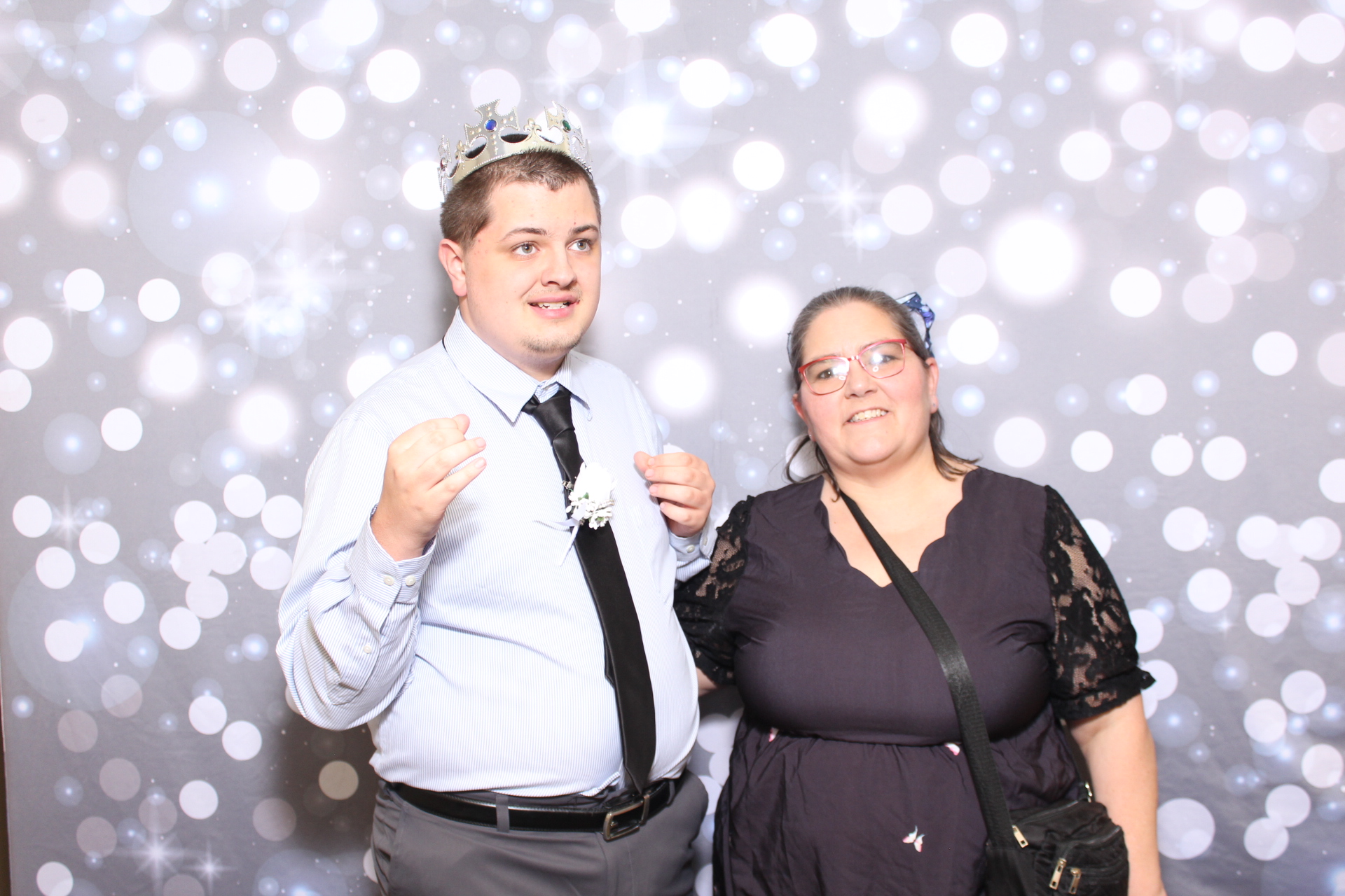 A Night to Shine | View more photos from the event at gallery.photoboothcincy.com/u/PhotoBoothCincy/A-Night-to-Shine-0