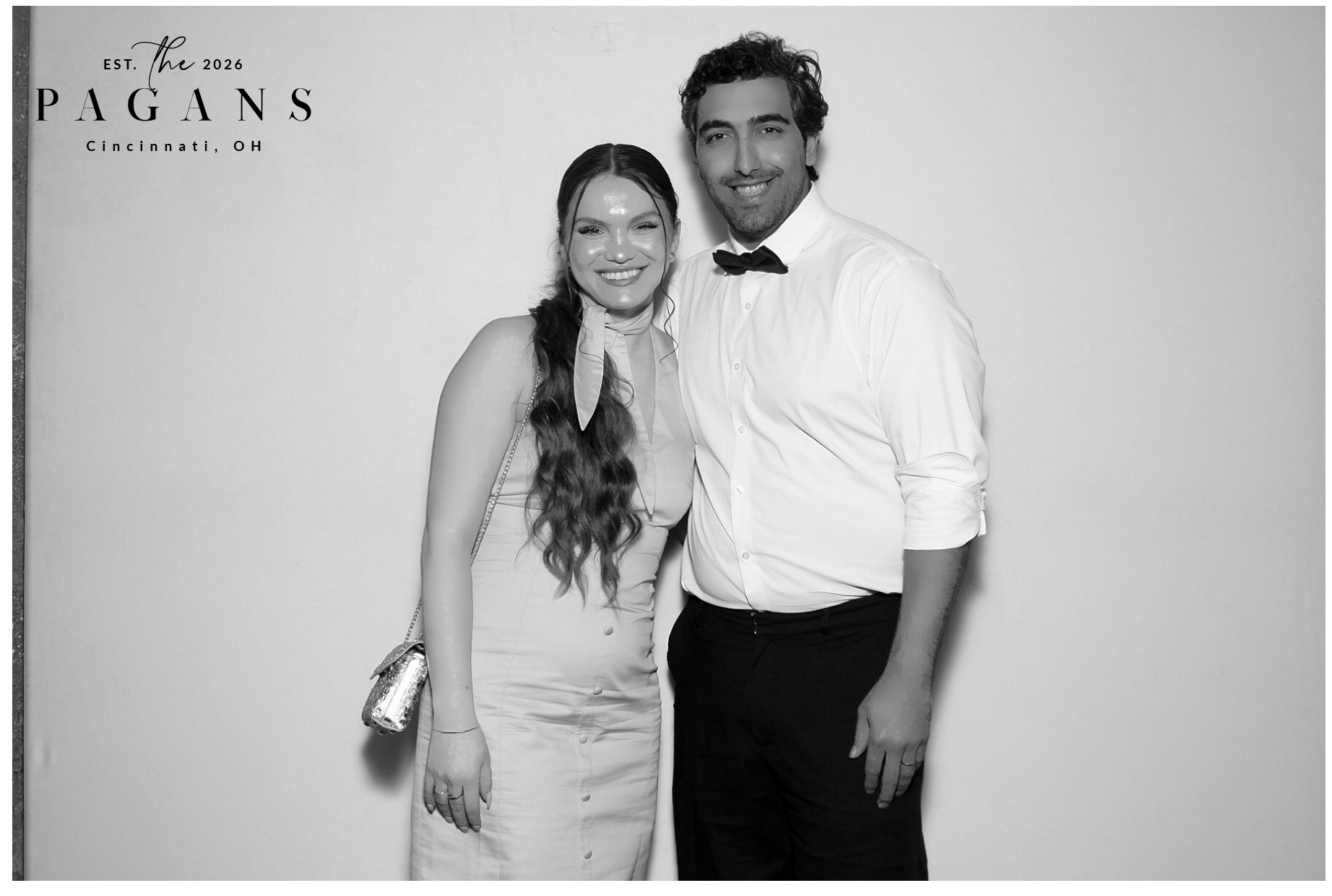 AJ & Vivien | View more photos from the event at gallery.photoboothcincy.com/u/PhotoBoothCincy/AJ-Vivien