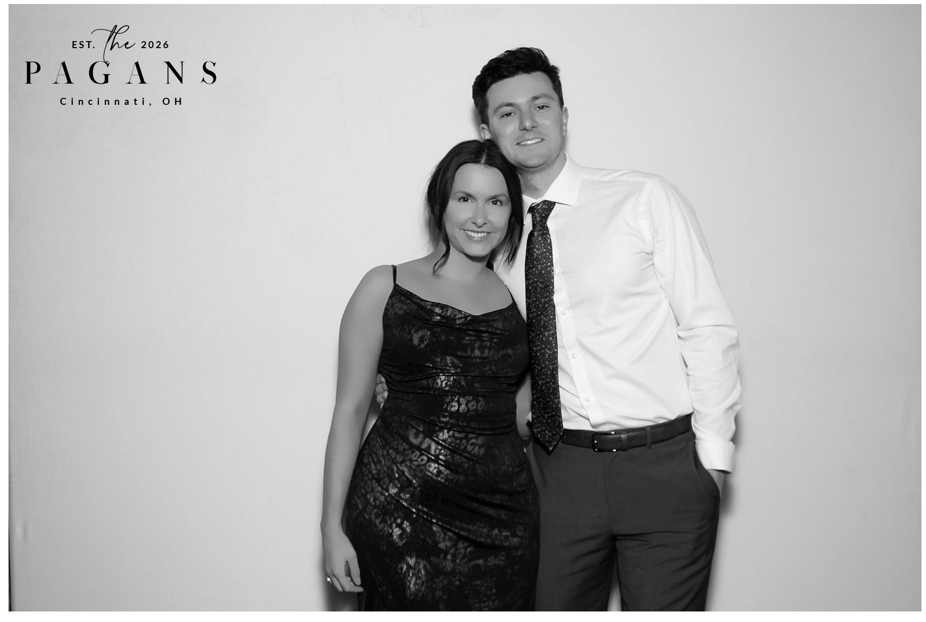 AJ & Vivien | View more photos from the event at gallery.photoboothcincy.com/u/PhotoBoothCincy/AJ-Vivien